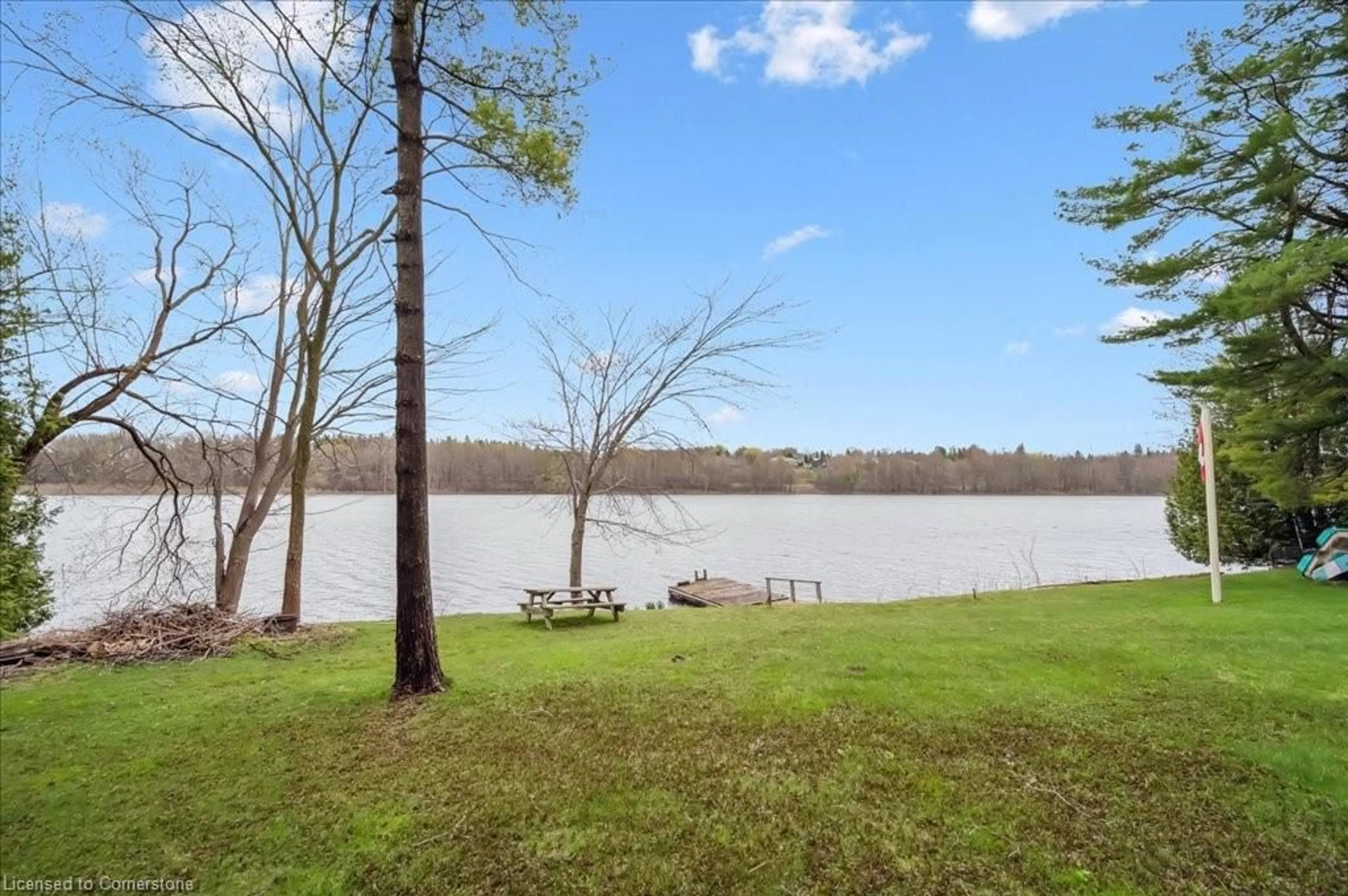 Patio, water/lake/river/ocean view for 1012 Tenth N/S St, Belwood Ontario N0B 1J0