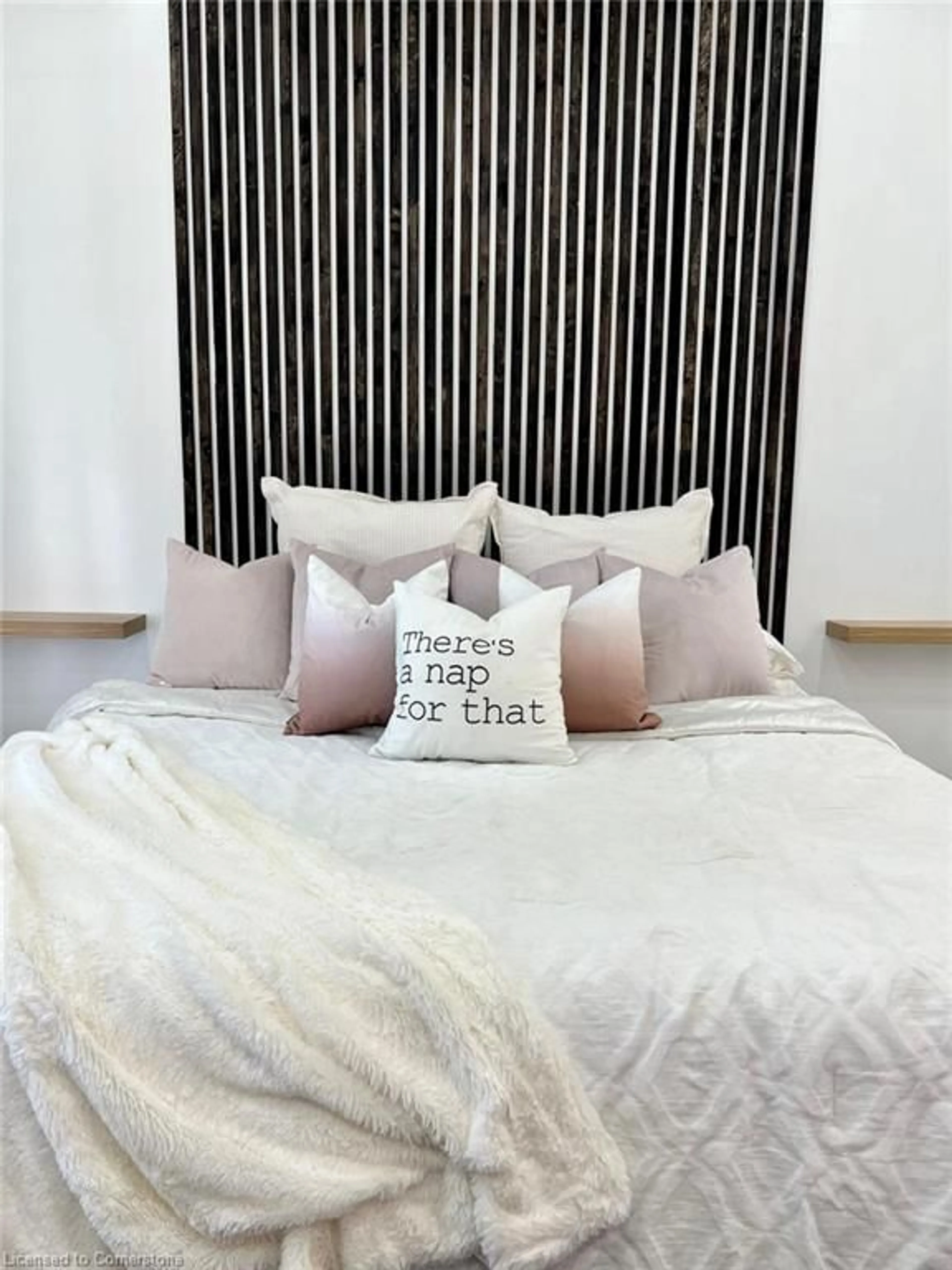 Bedroom with bed, unknown for 650 Oxford St, London Ontario N5Y 3J4