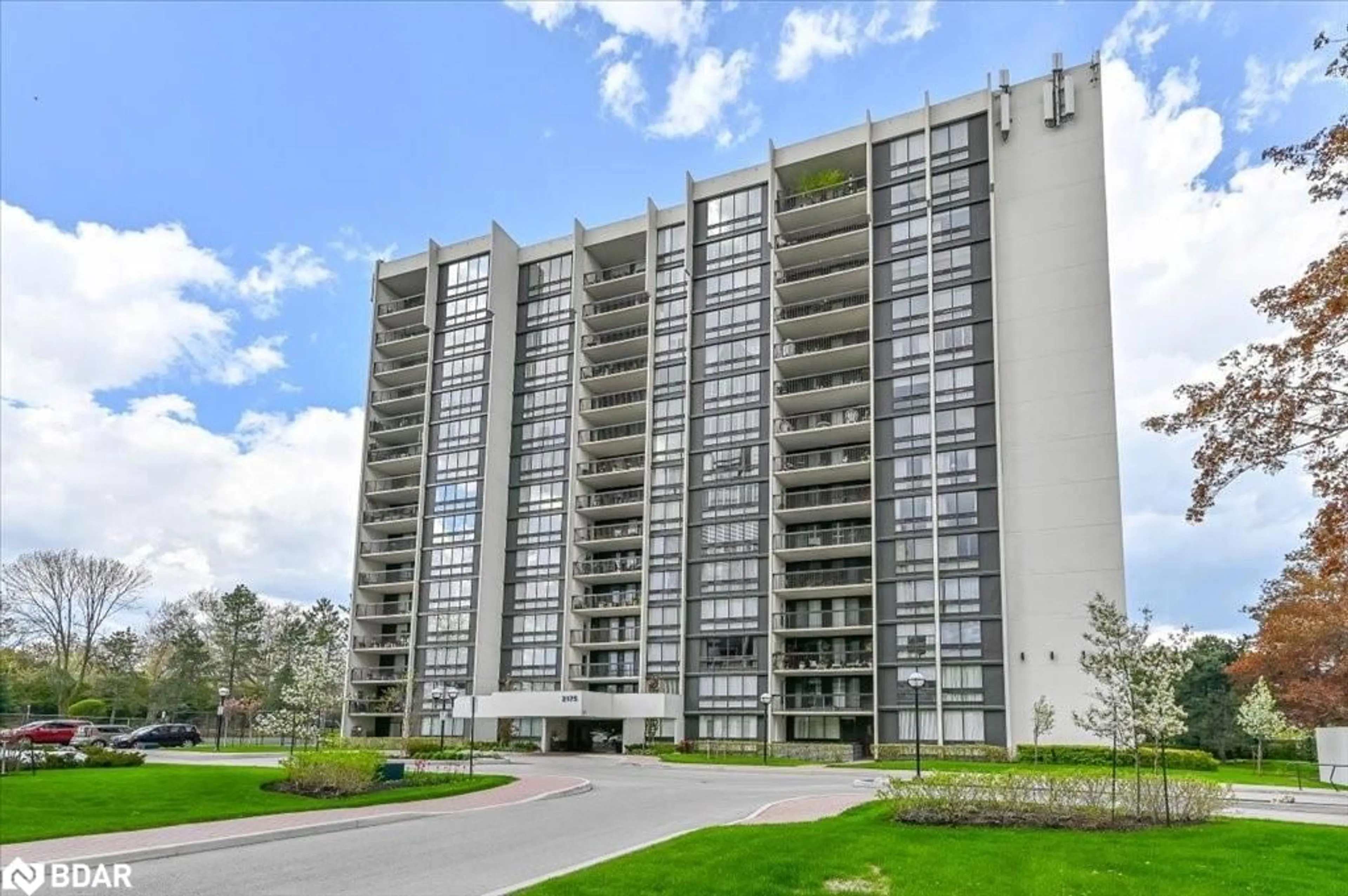 Unknown for 2175 Marine Dr #1102, Oakville Ontario L6L 5L5