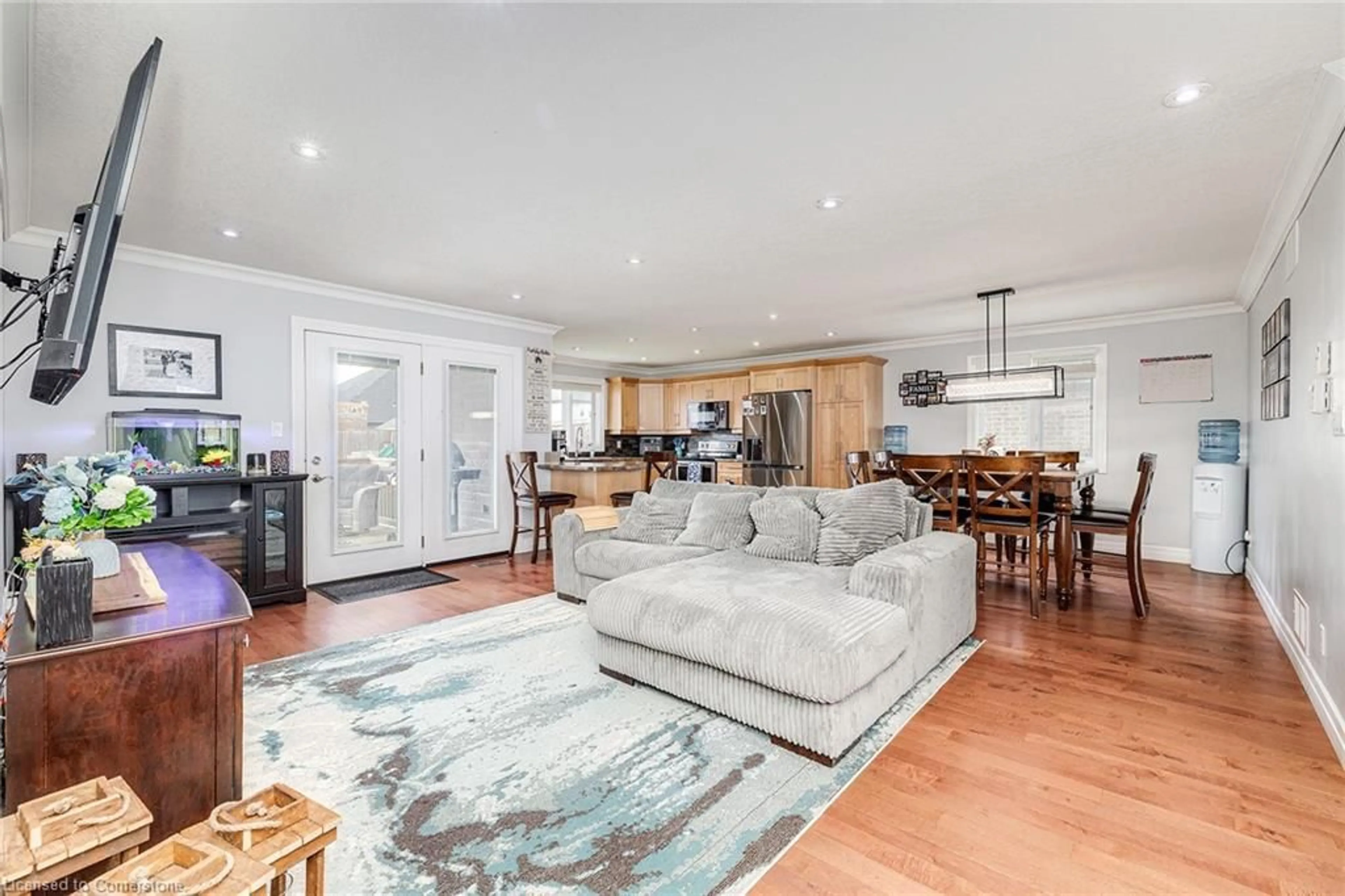 Open concept kitchen, unknown for 925 Reserve Ave, Listowel Ontario N4W 0B8