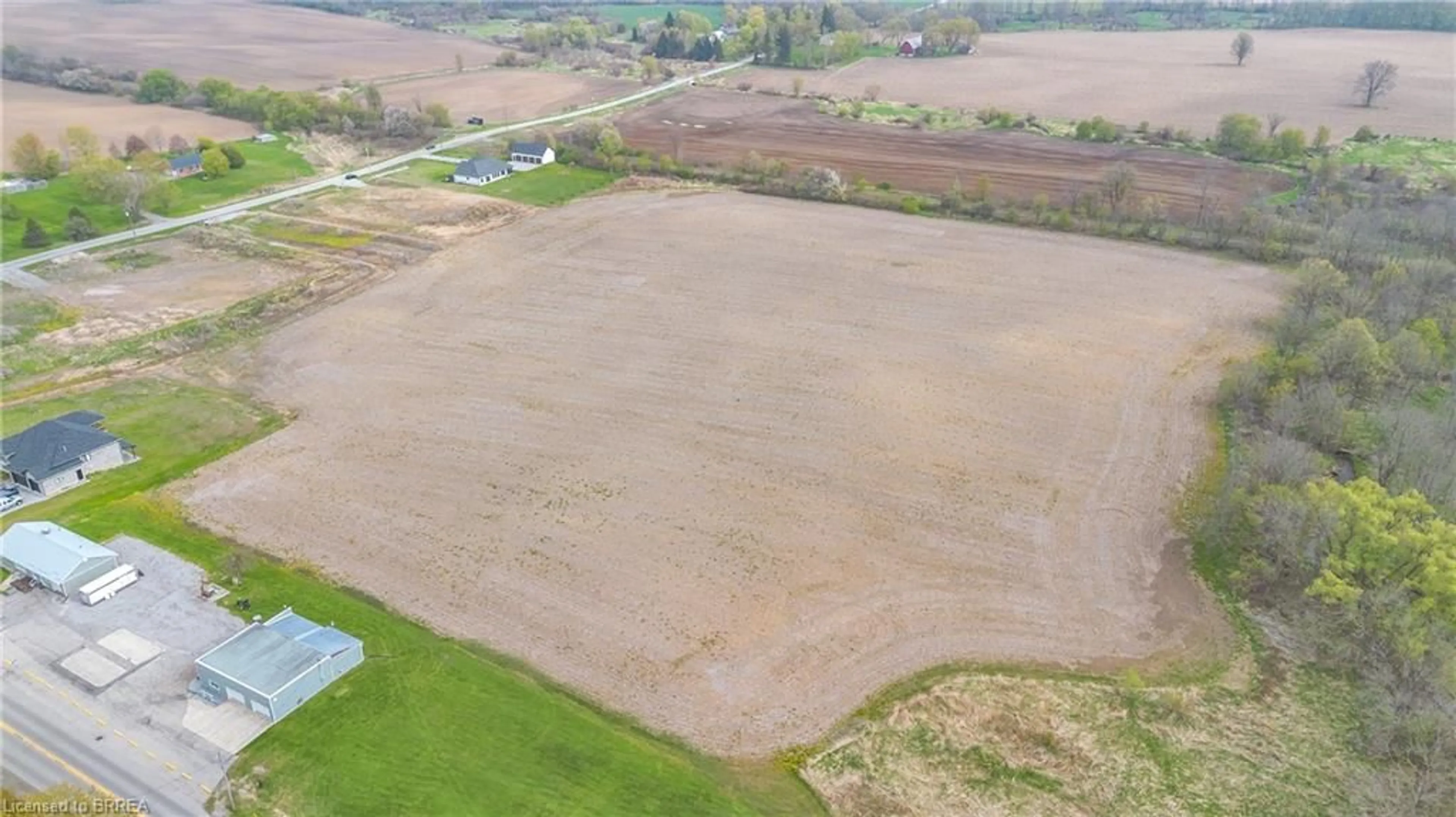 A pic from outside/outdoor area/front of a property/back of a property/a pic from drone, water/lake/river/ocean view for 701 Villa Nova Rd, Waterford Ontario N0E 1Y0