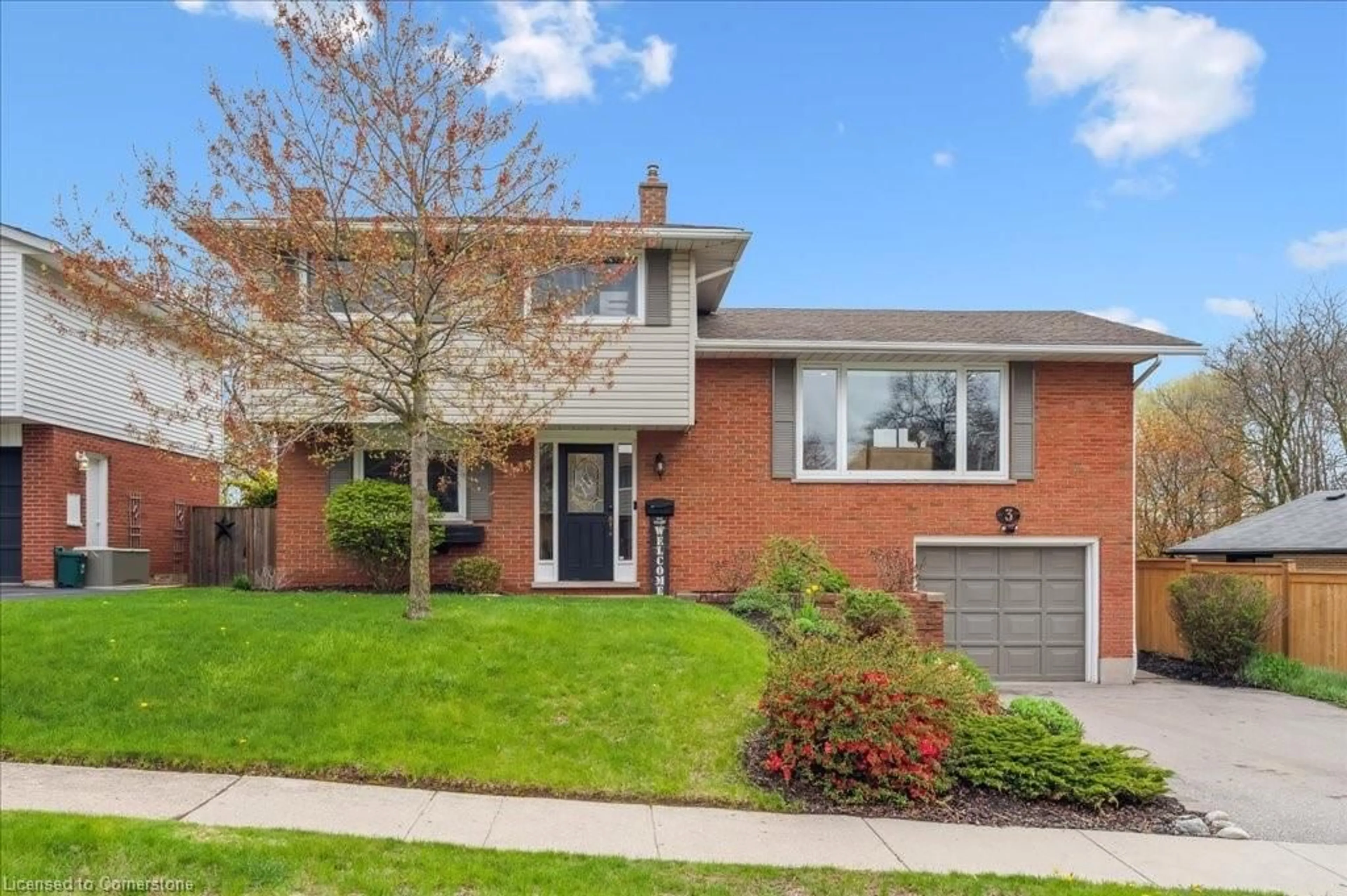 Home with brick exterior material, street for 3 Crestwood Dr, Cambridge Ontario N1S 3N8