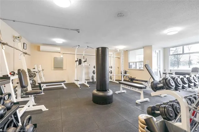 Additional property image - 551 The West Mall Rd Unit 1219