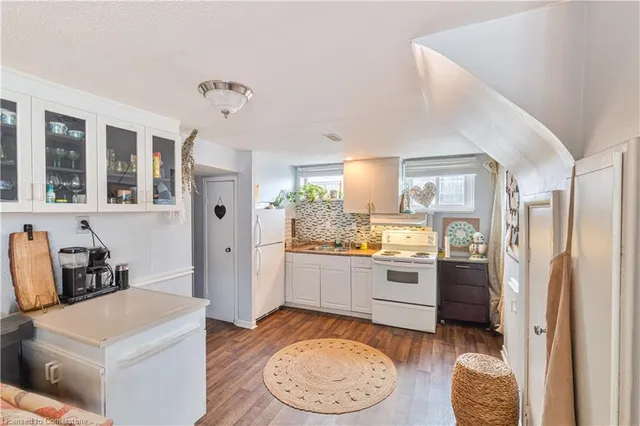 Additional property image - 1306-1308 Leighland Rd