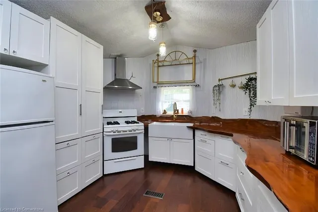 Additional property image - 124 Otto Lane