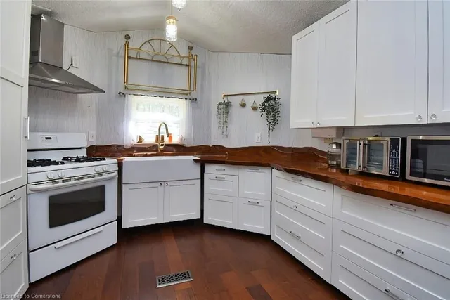 Additional property image - 124 Otto Lane