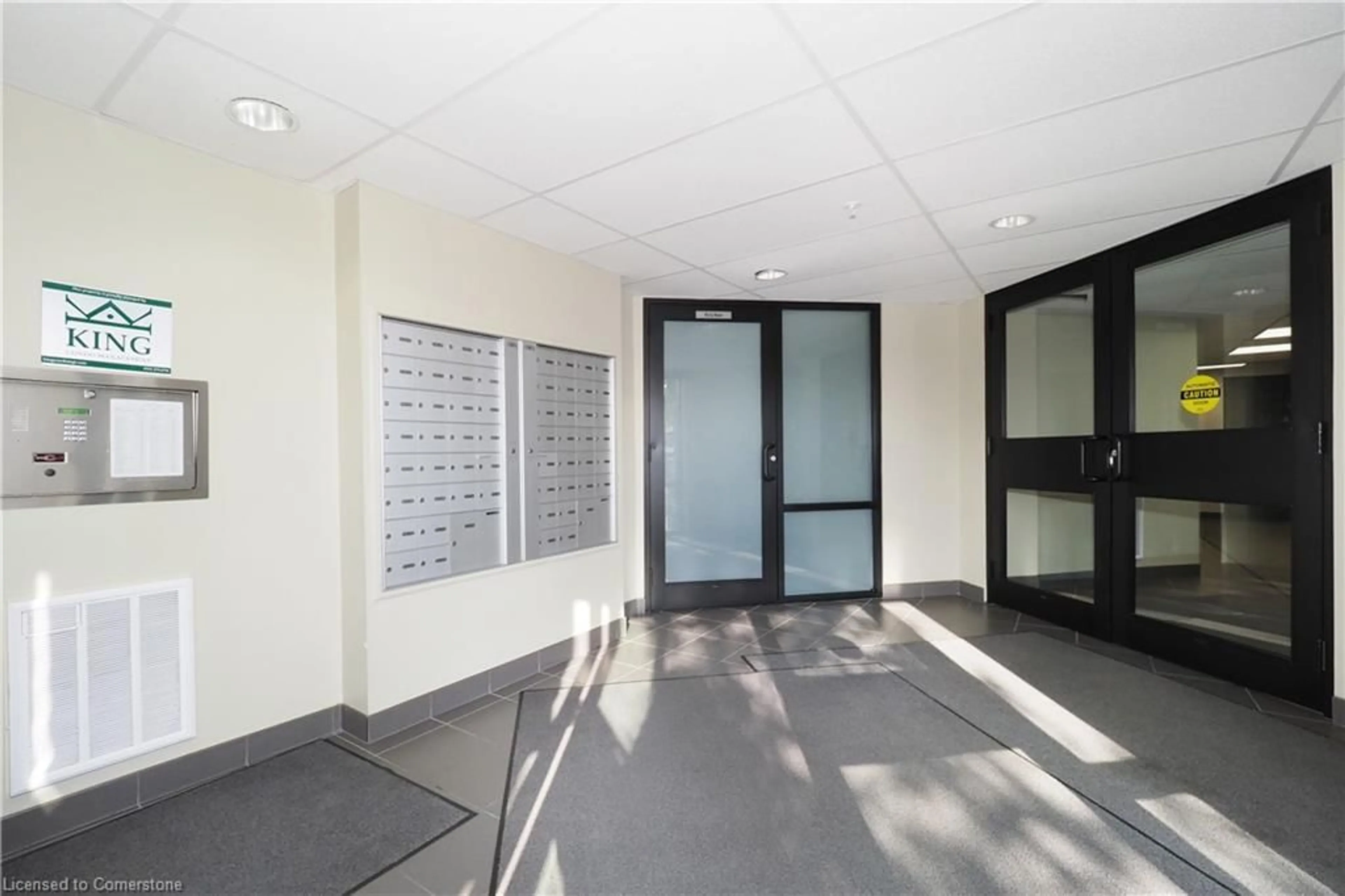 Indoor foyer for 50 Bryan Crt #407, Kitchener Ontario N2A 4N4