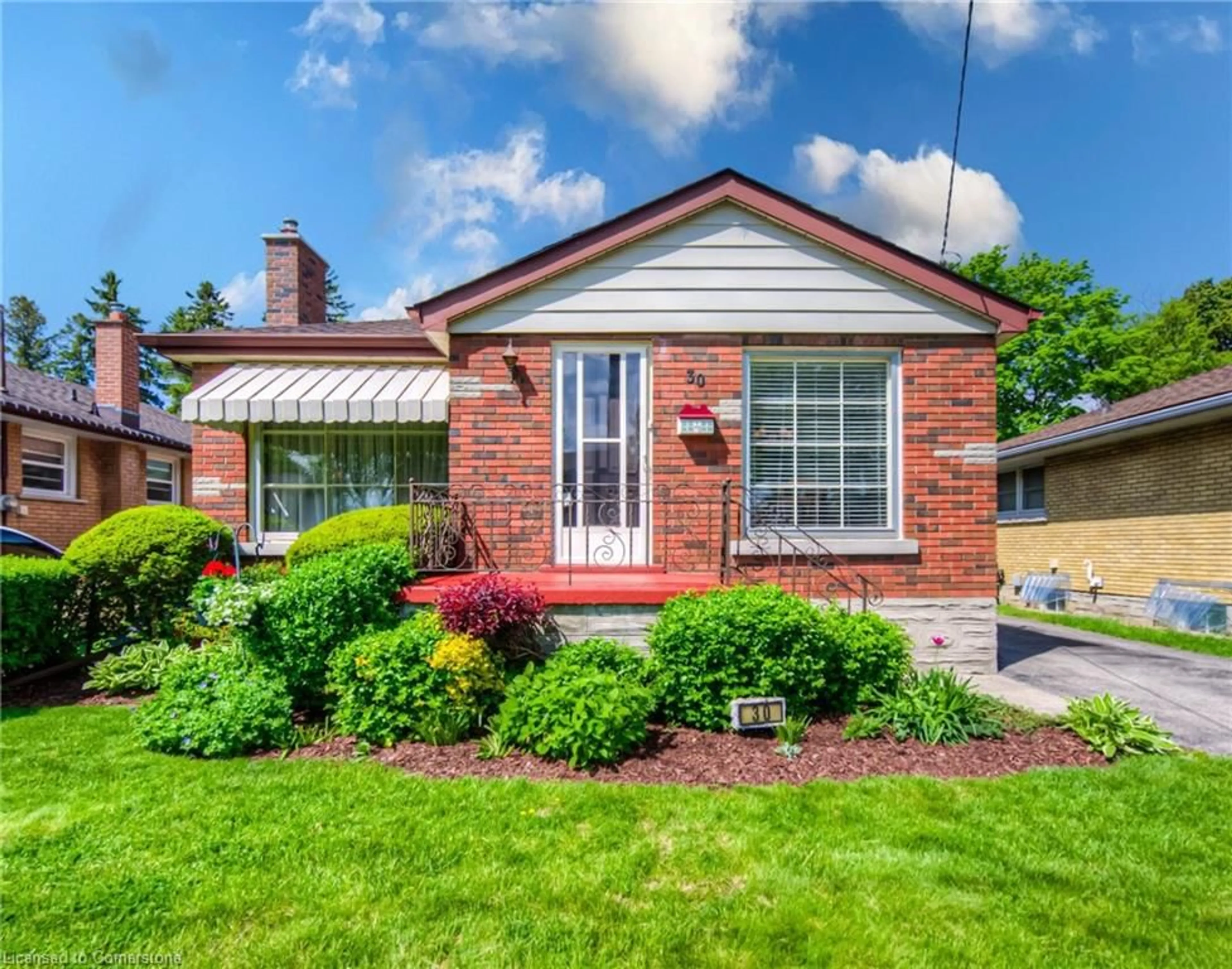 Home with brick exterior material, street for 30 Mercer Rd, Cambridge Ontario N1R 5A8