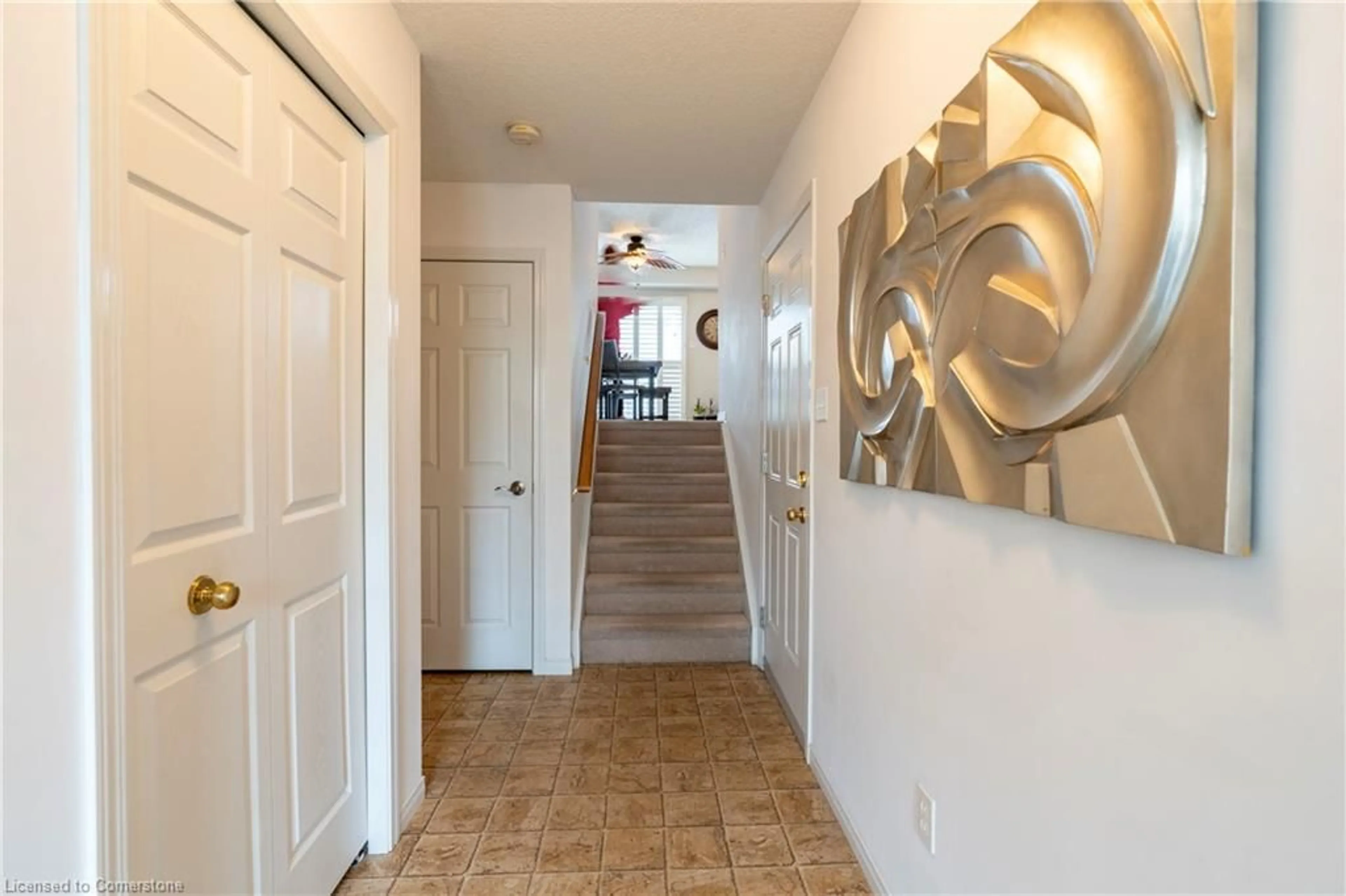 Indoor entryway for 85 Bankside Dr #M76, Kitchener Ontario N2N 3M4