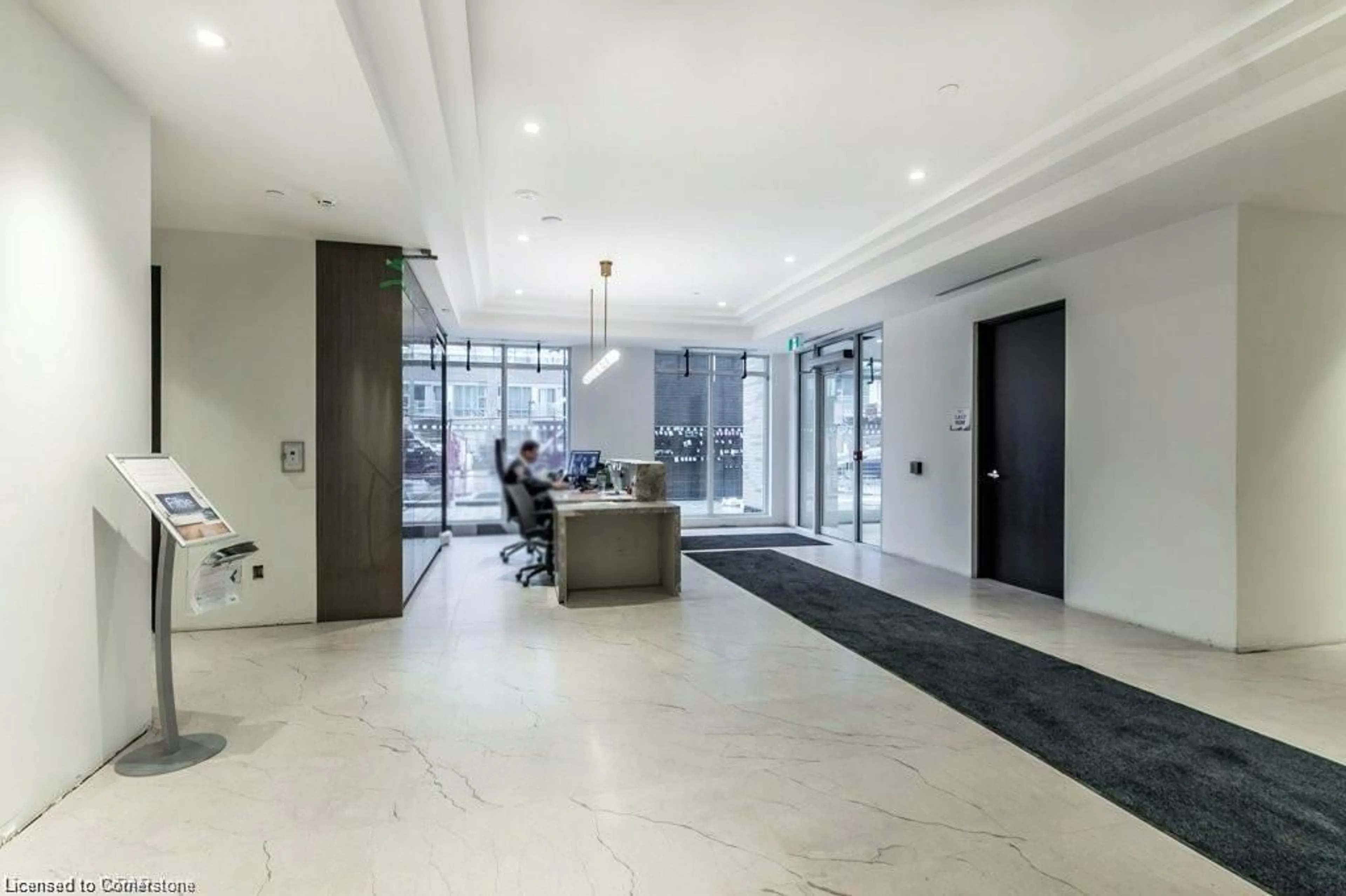 Indoor foyer for 55 Duke St #1006, Kitchener Ontario N2X 3H9