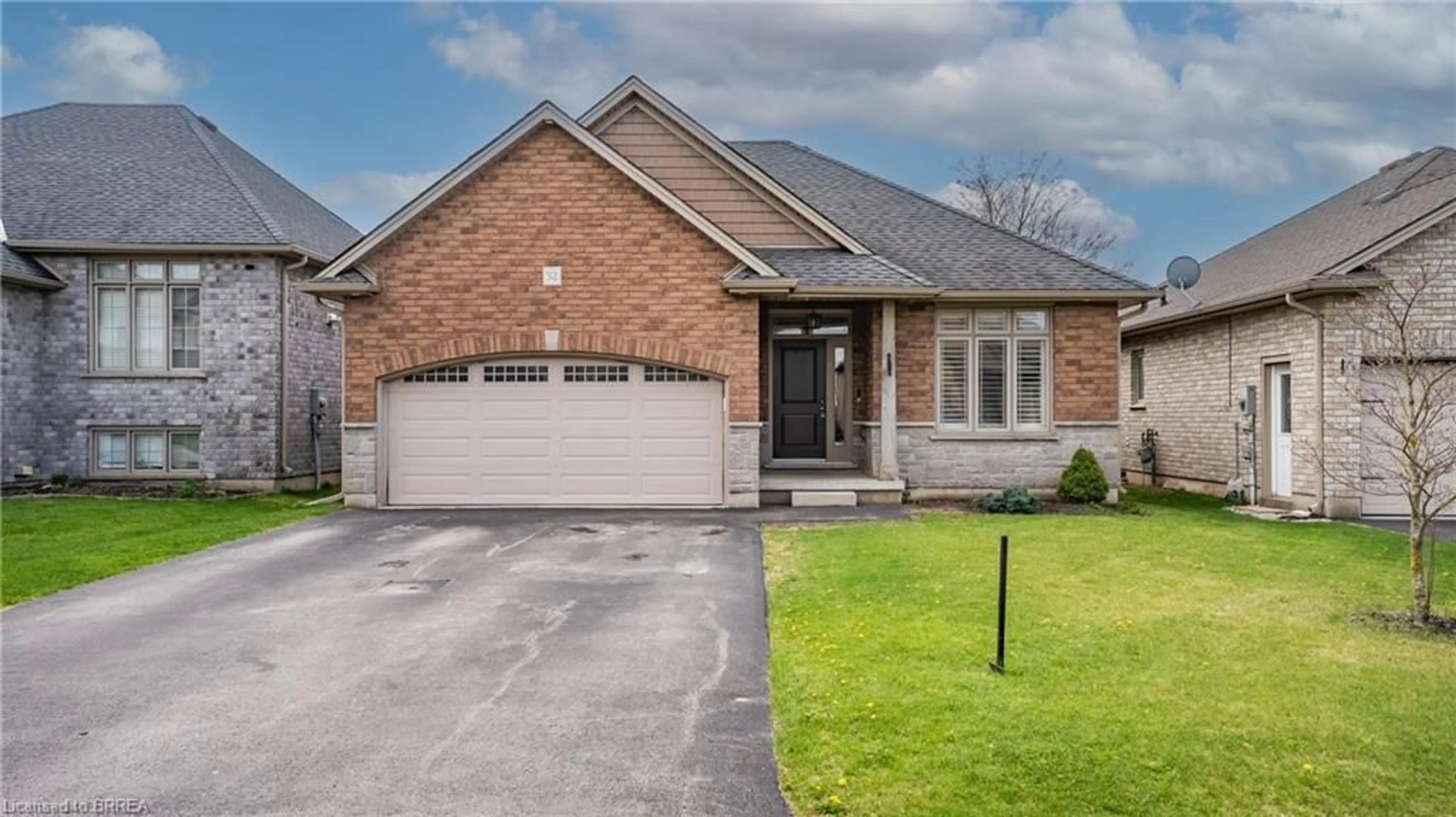 Home with brick exterior material, street for 32 Cottonwood St, Waterford Ontario N0E 1Y0