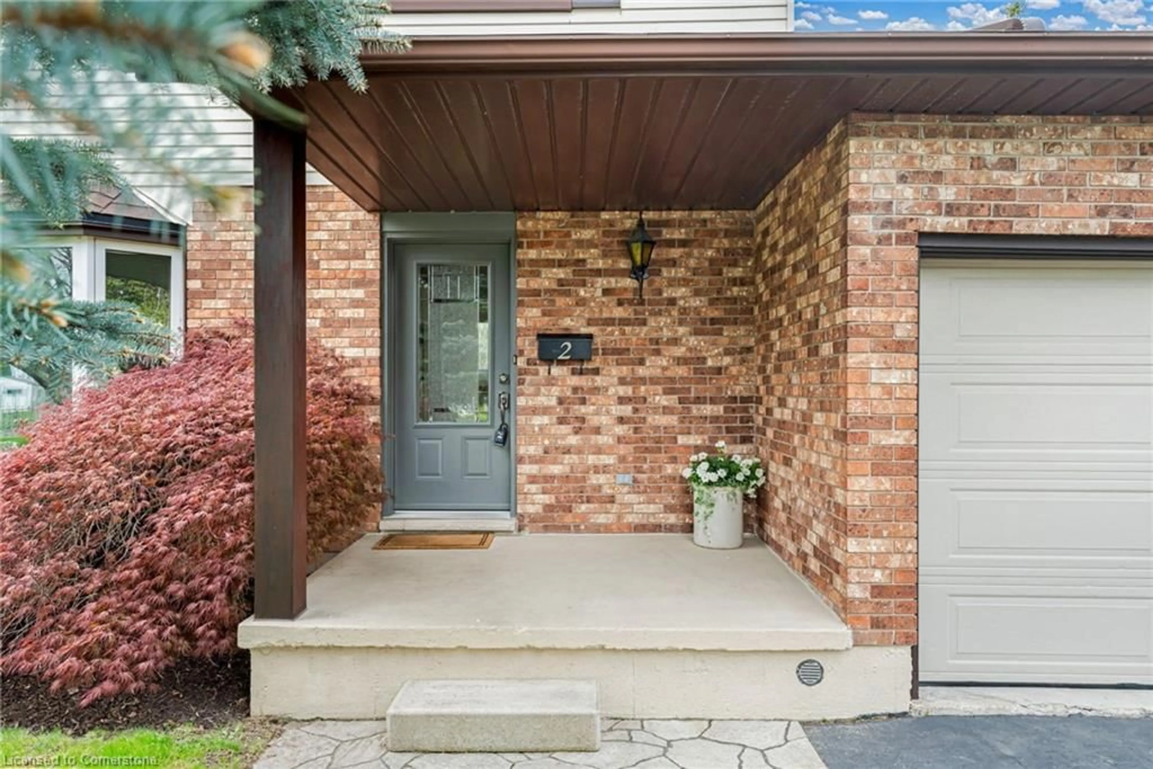 Home with brick exterior material, street for 2 Barbara St, Smithville Ontario L0R 2A0