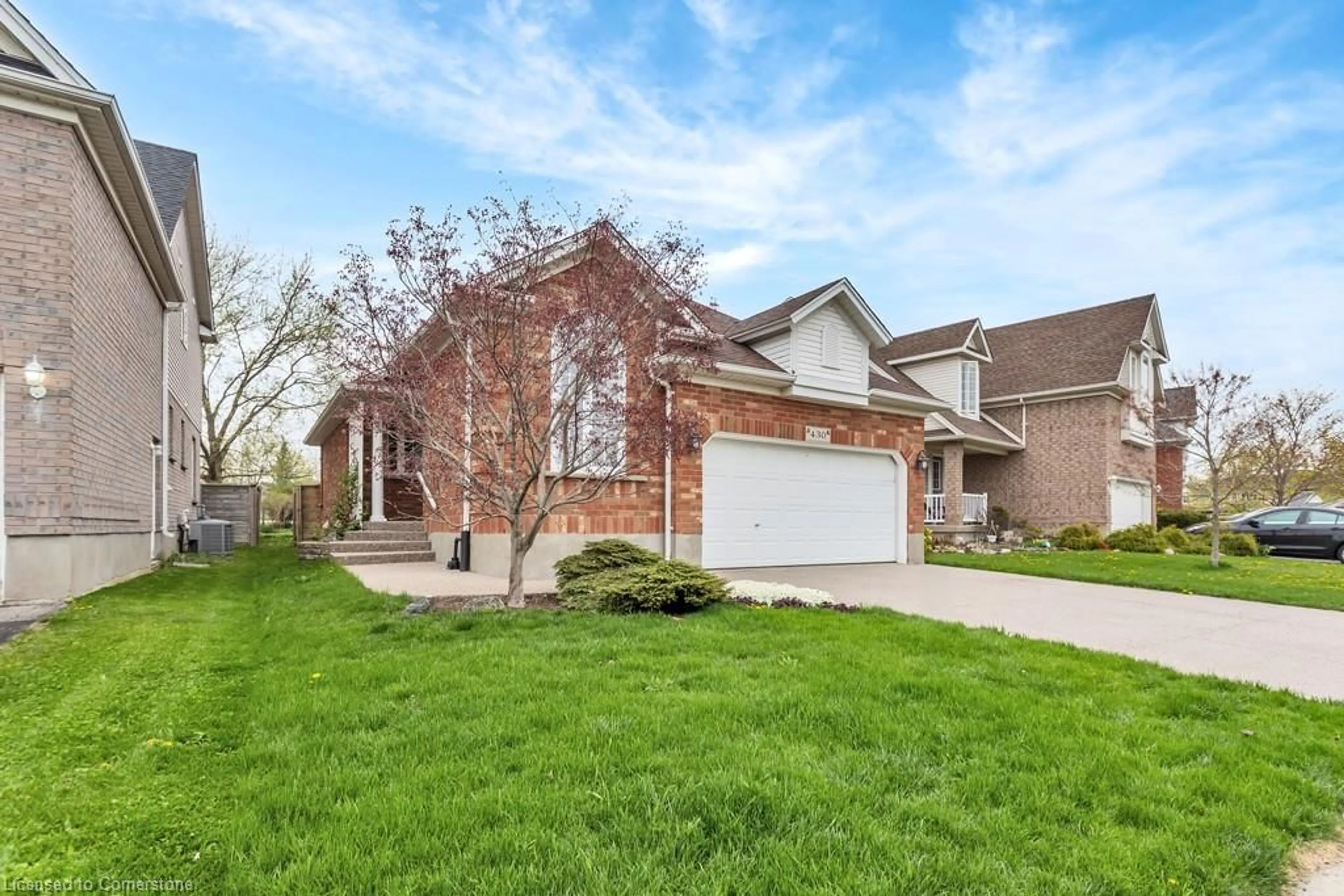 Home with brick exterior material, street for 430 Eastbridge Blvd, Waterloo Ontario N2K 3Y3