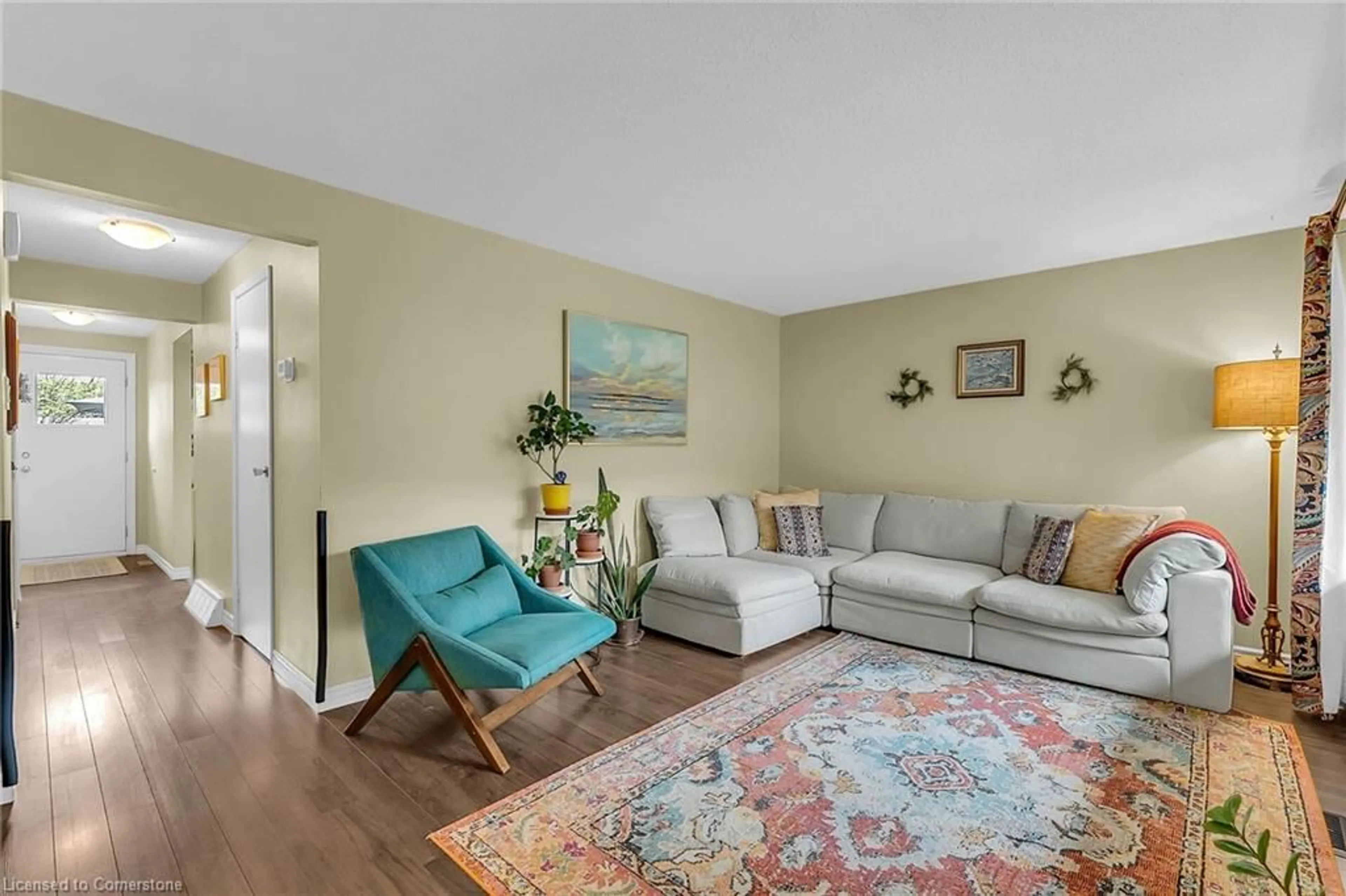 Living room with furniture, unknown for 285 Sandowne Dr #25, Waterloo Ontario N2K 2C1
