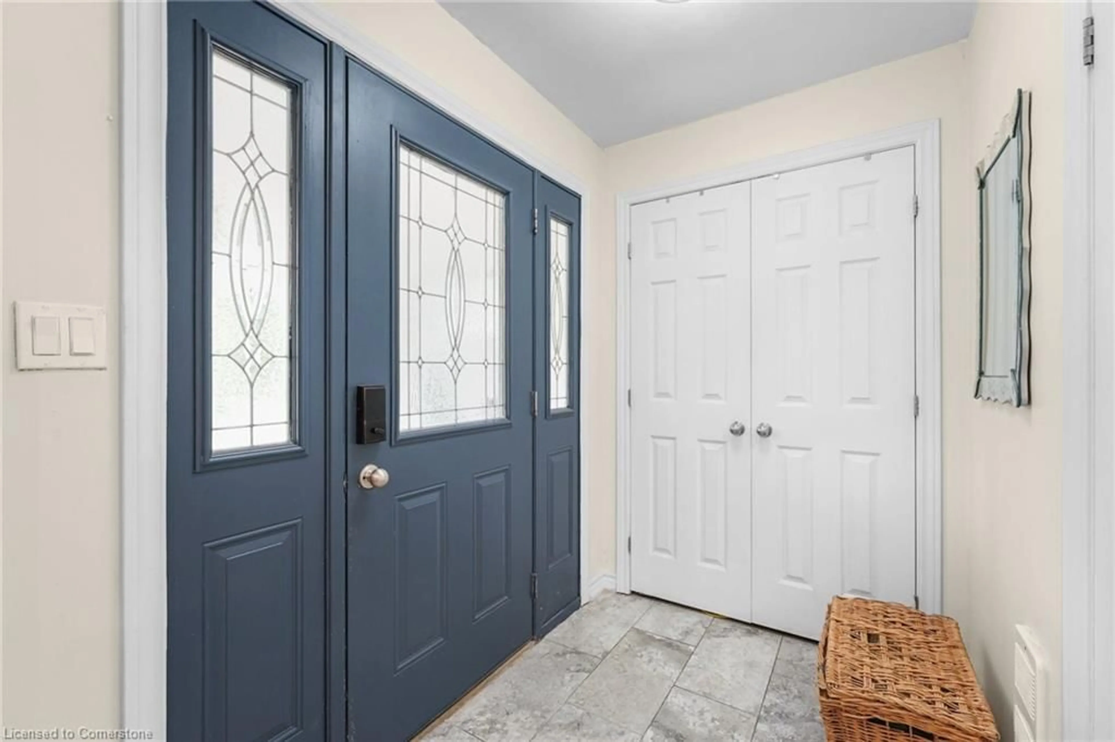 Indoor entryway for 23 Elizabeth Ave, Tiny Ontario L0L 1P1