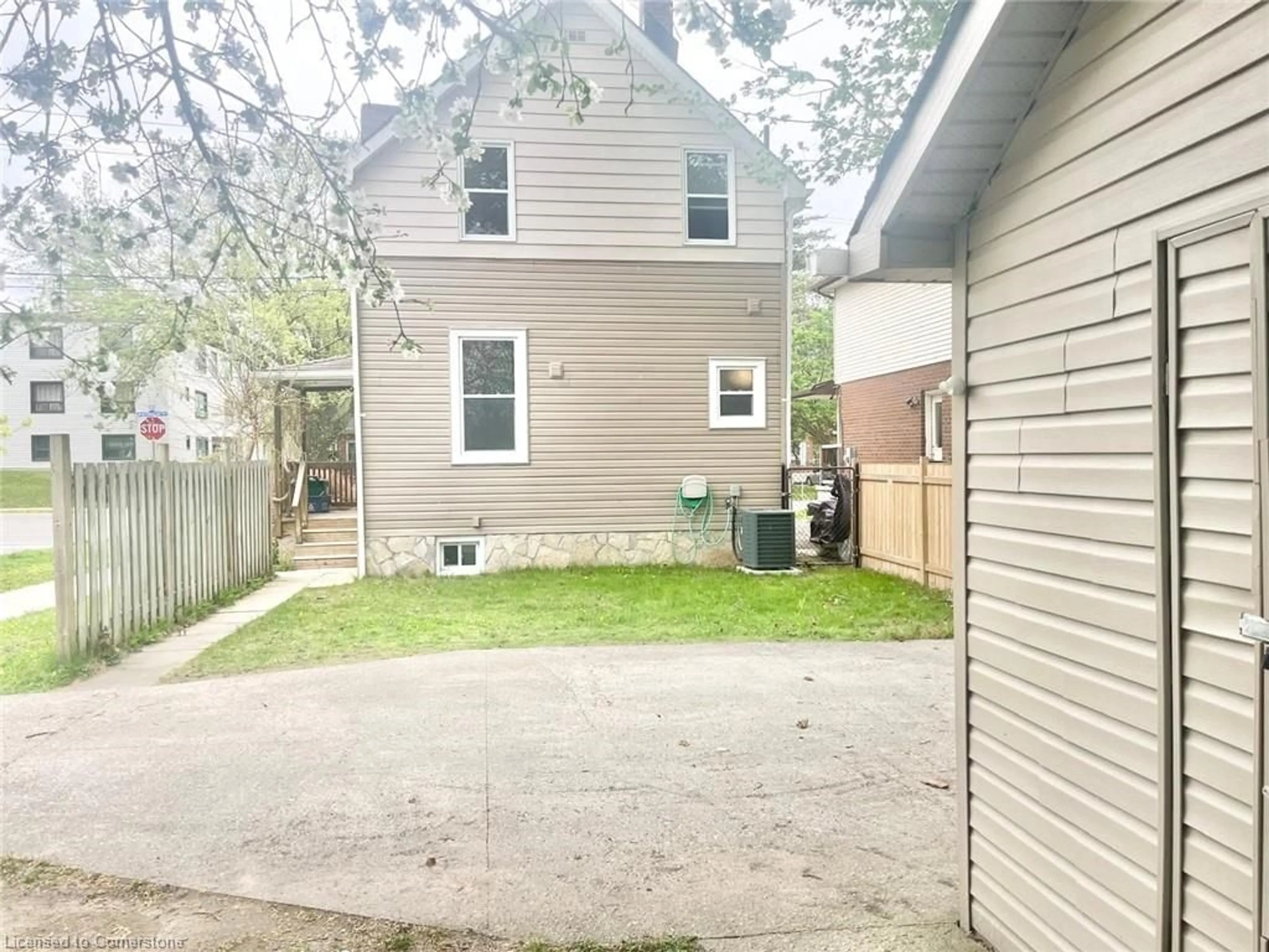 Unknown for 305 Patricia Ave, Kitchener Ontario N2M 1K2