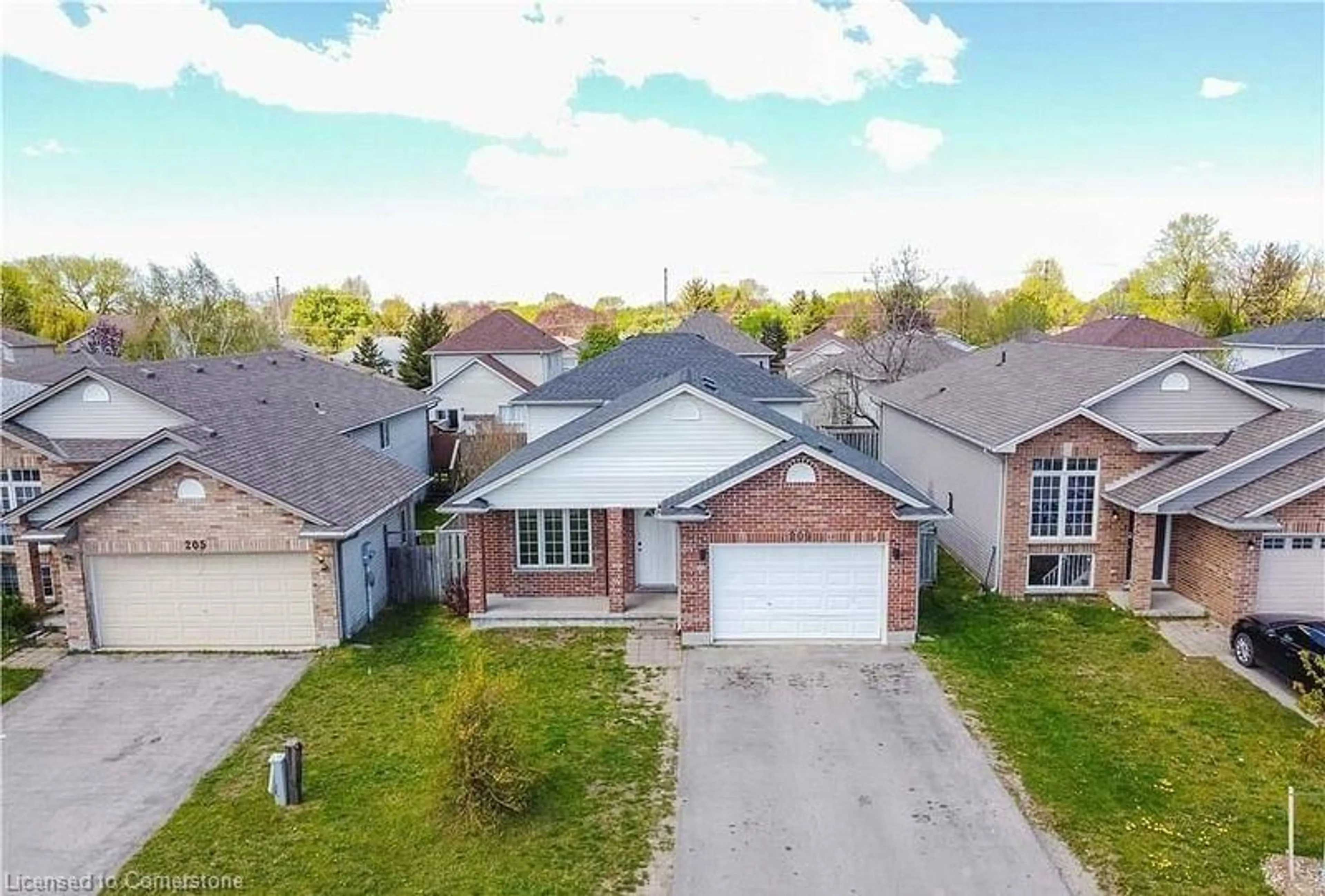 A pic from outside/outdoor area/front of a property/back of a property/a pic from drone, street for 209 Thurman Cir, London Ontario N5V 4Z2