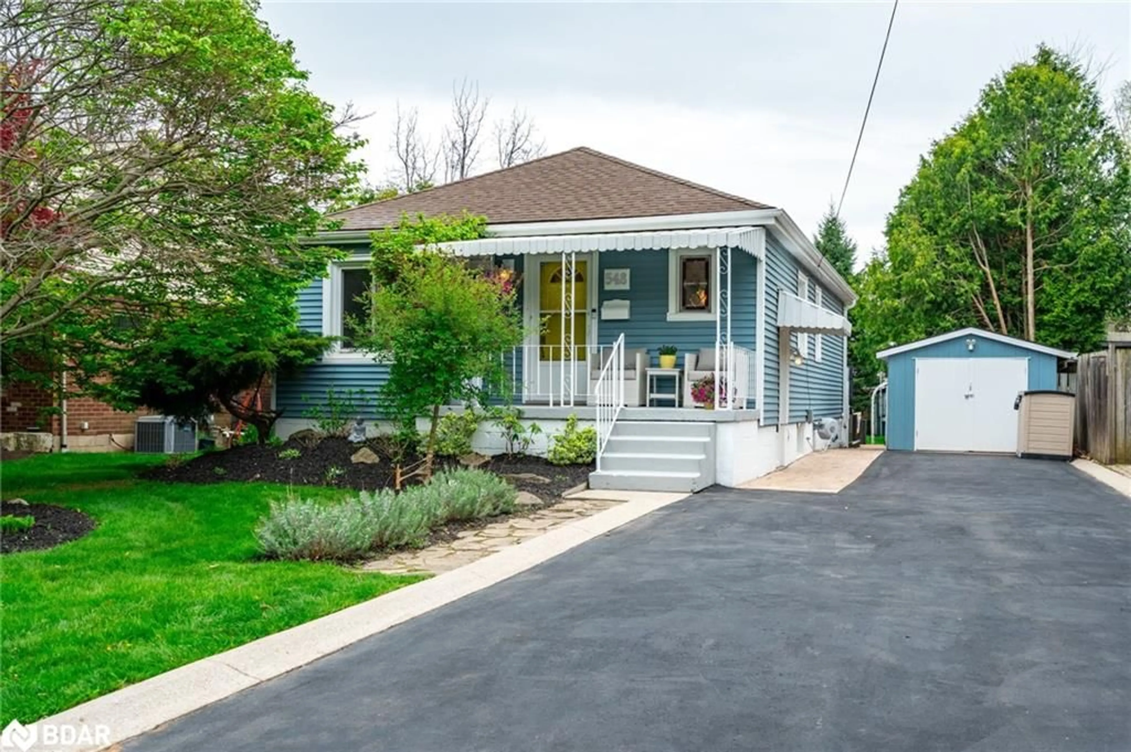 Unknown for 548 Regina Dr, Burlington Ontario L7S 1L6