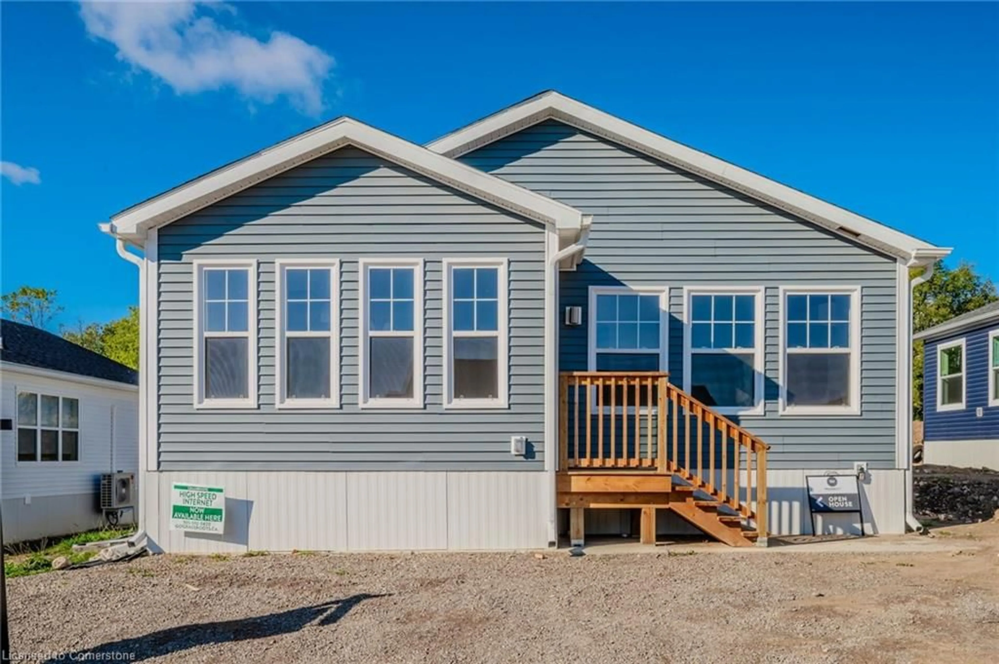 Home with vinyl exterior material, unknown for 1085 Concession 10 Rd #Lot 111/L, Flamborough Ontario L0R 1K0