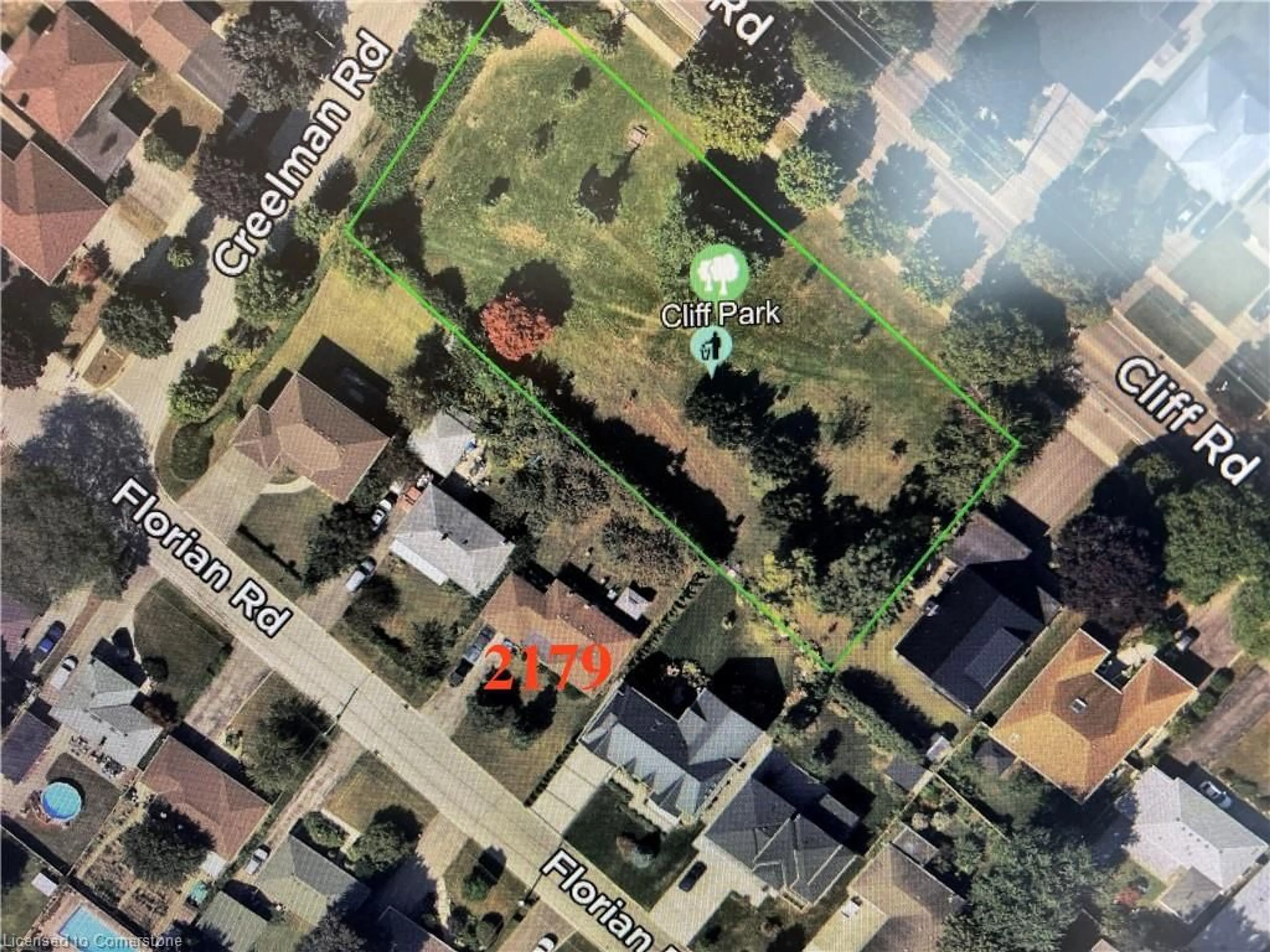 A pic from outside/outdoor area/front of a property/back of a property/a pic from drone, street for 2179 Florian Rd, Mississauga Ontario L5A 2M5