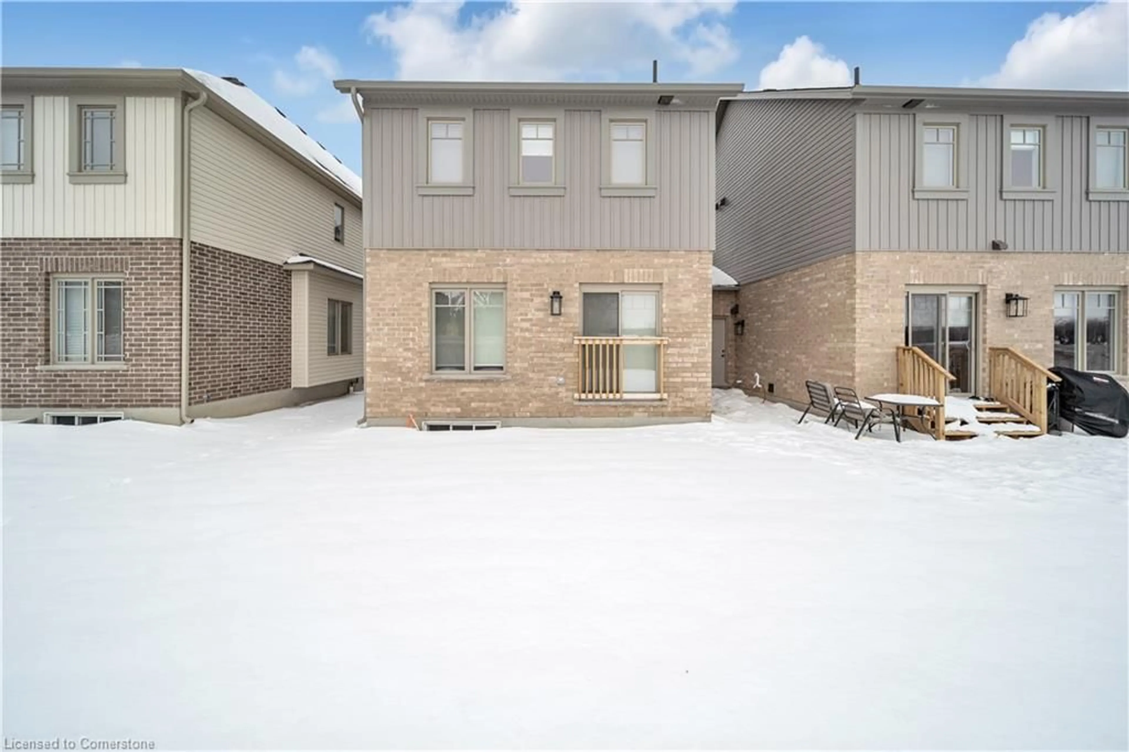 A pic from outside/outdoor area/front of a property/back of a property/a pic from drone, street for 15 Shipley Ave, Collingwood Ontario L9Y 5M6