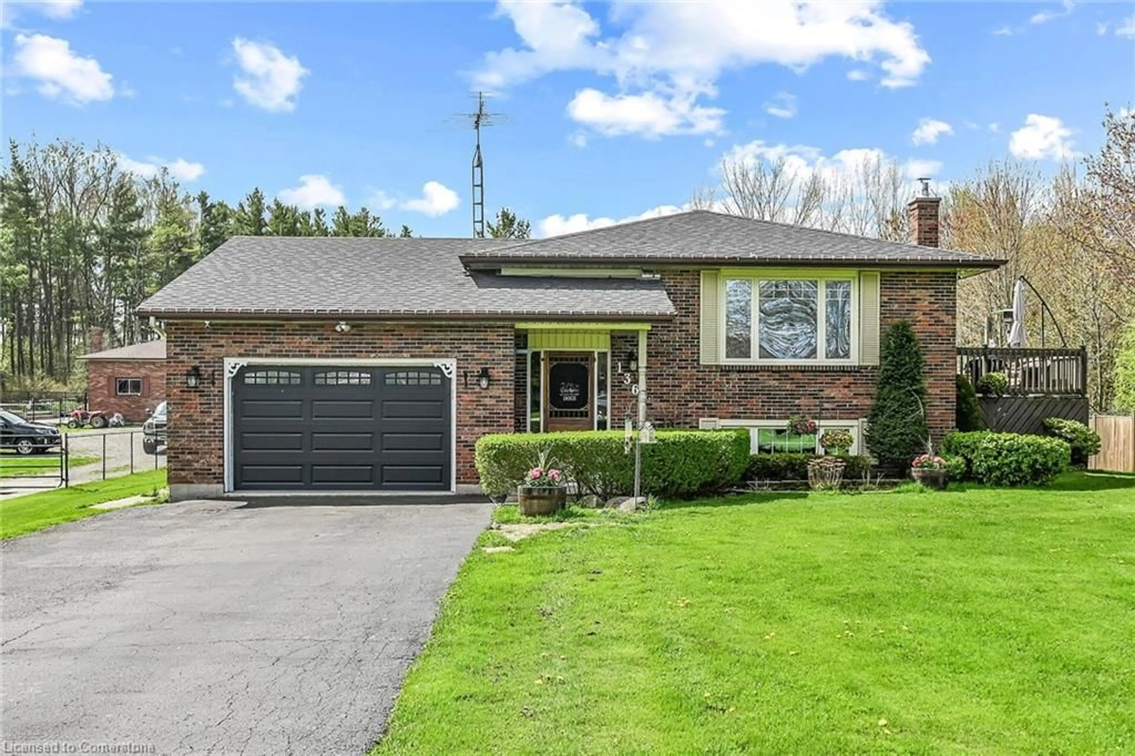 Home with brick exterior material, street for 136 Secord St, Dunnville Ontario N1A 2W8