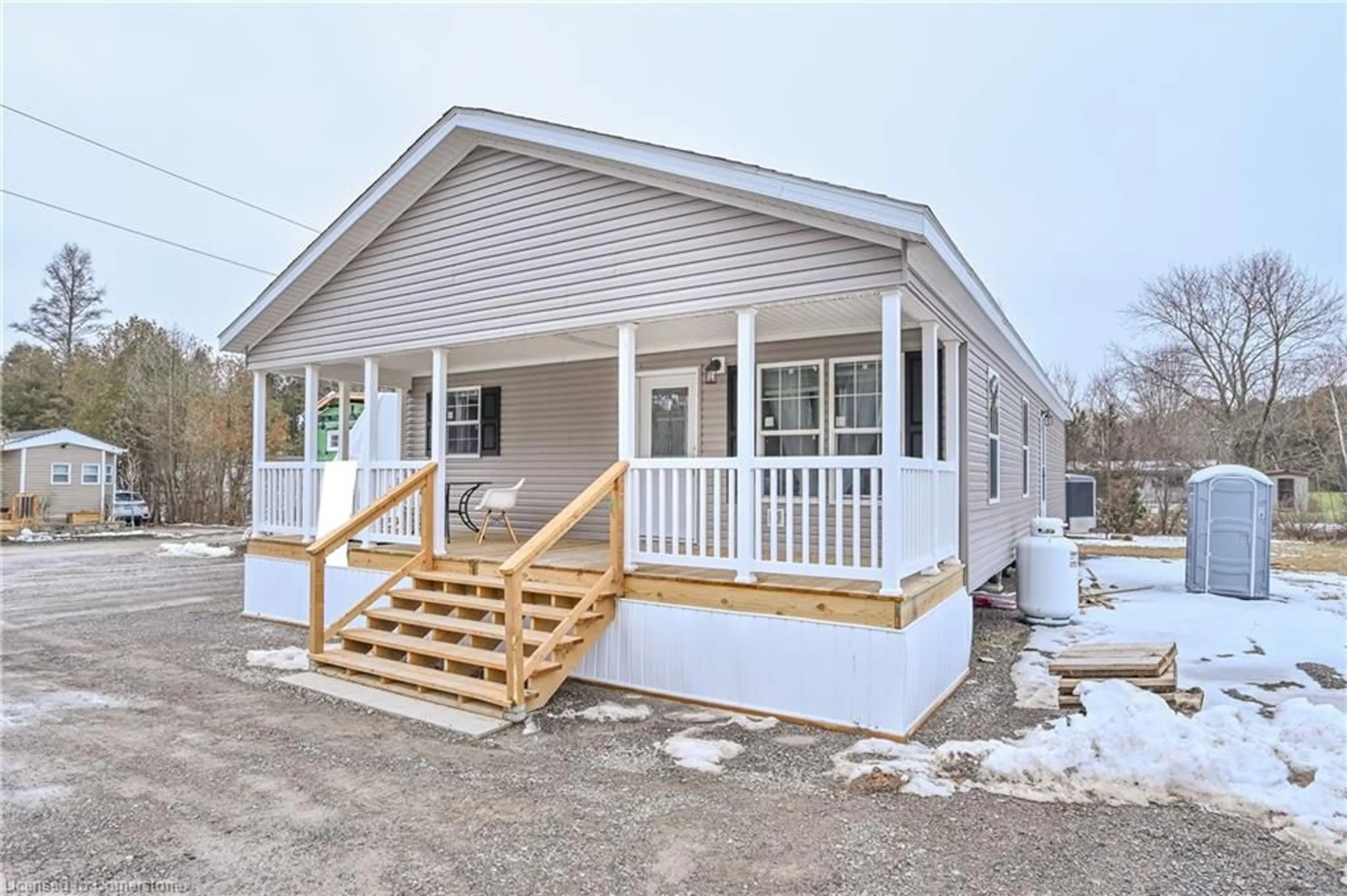 Home with vinyl exterior material, unknown for 1085 Concession 10 Rd #Lot 125/W, Flamborough Ontario L0R 1K0