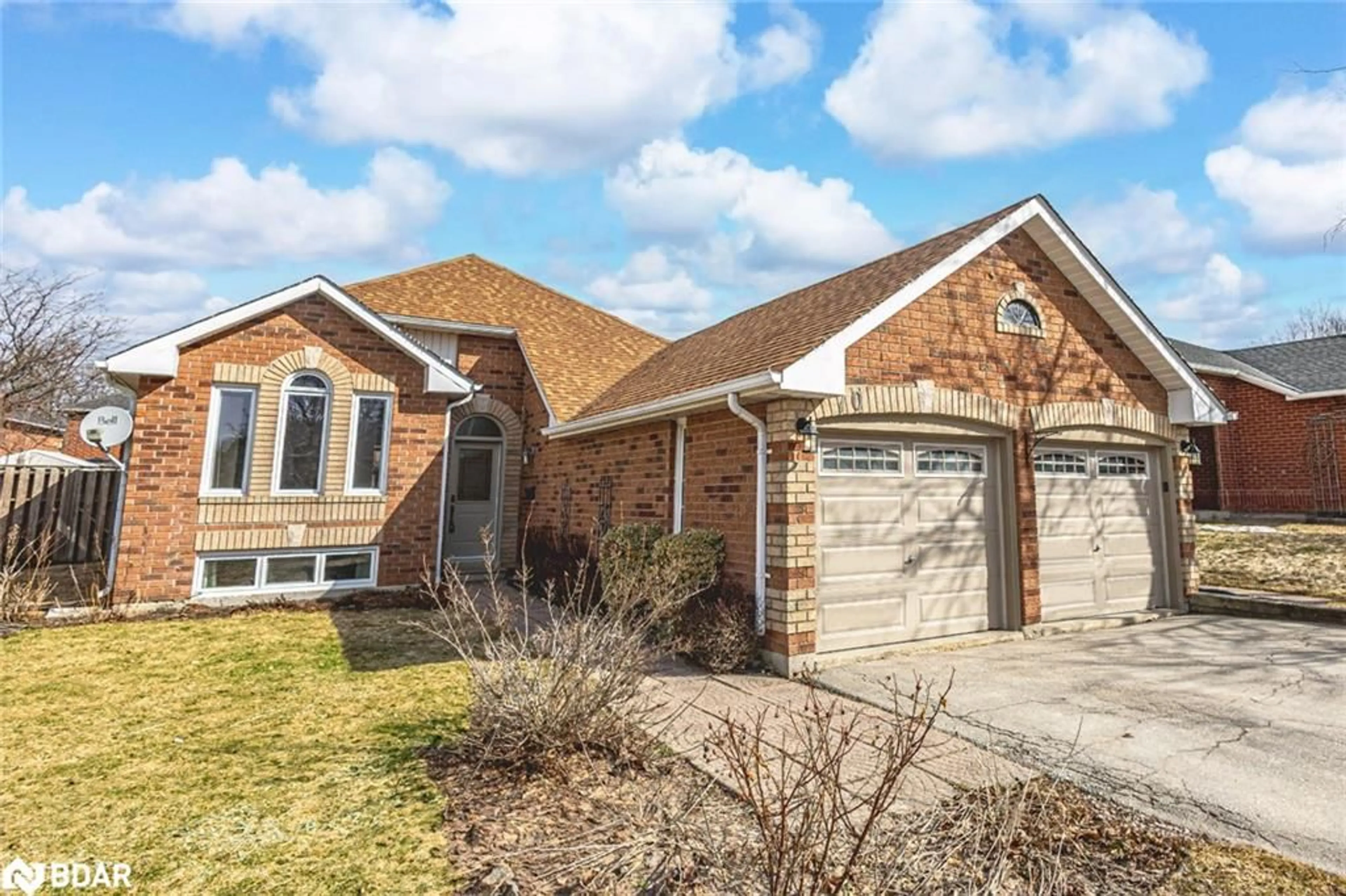 Home with brick exterior material, street for 70 Hurst Dr, Barrie Ontario L4N 8K4