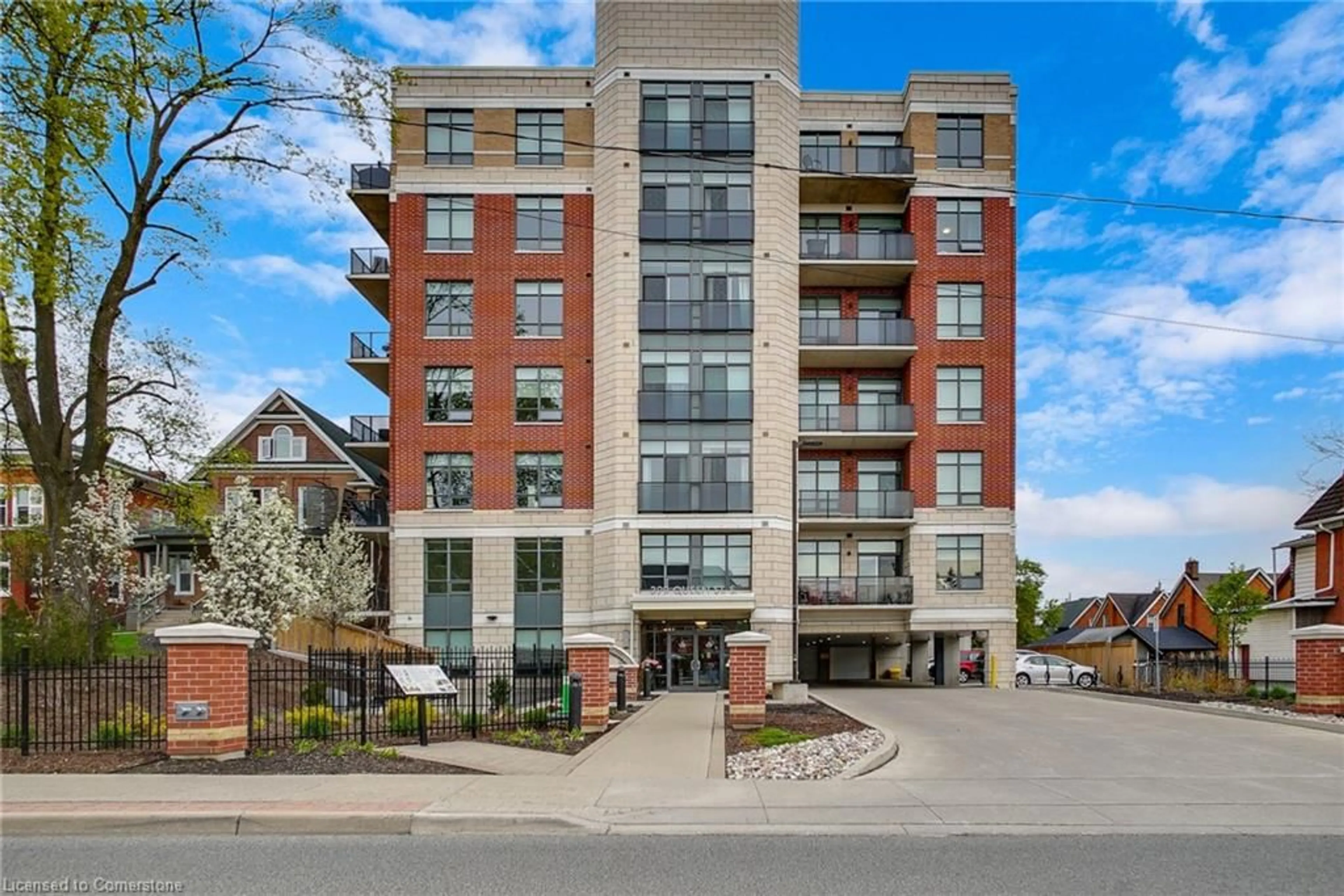 Unknown for 399 Queen St #213, Kitchener Ontario N2G 1W6