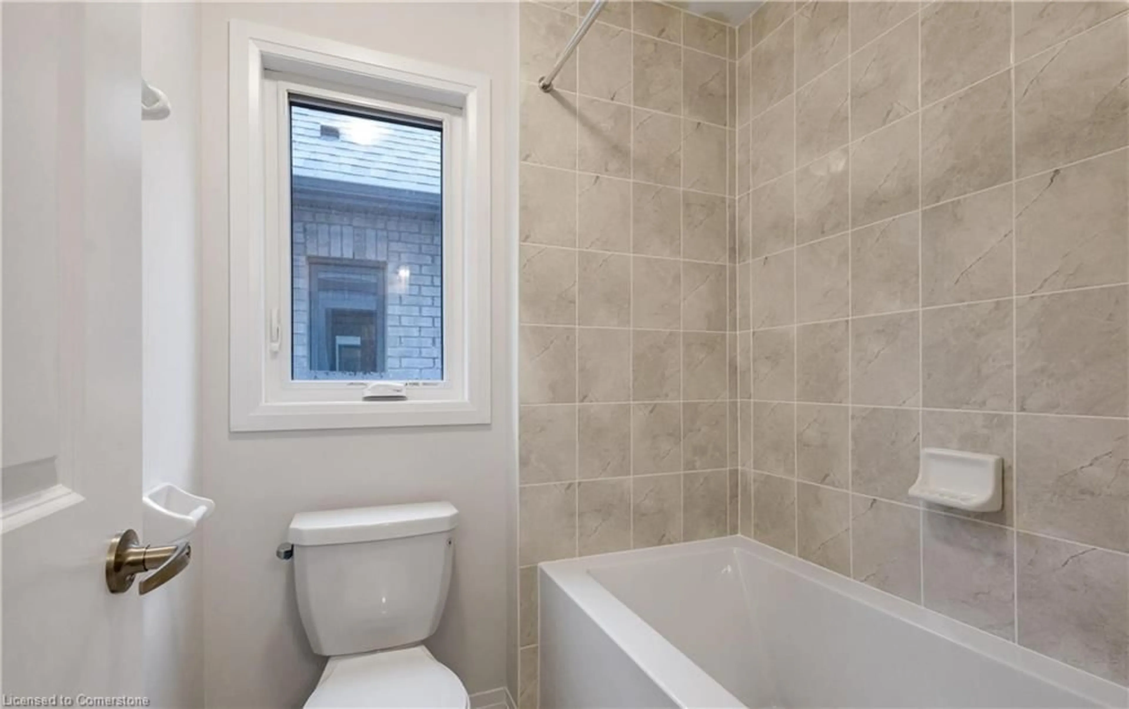 Standard bathroom, ceramic/tile floor for 125 Dingman St, Arthur Ontario N0G 1A0
