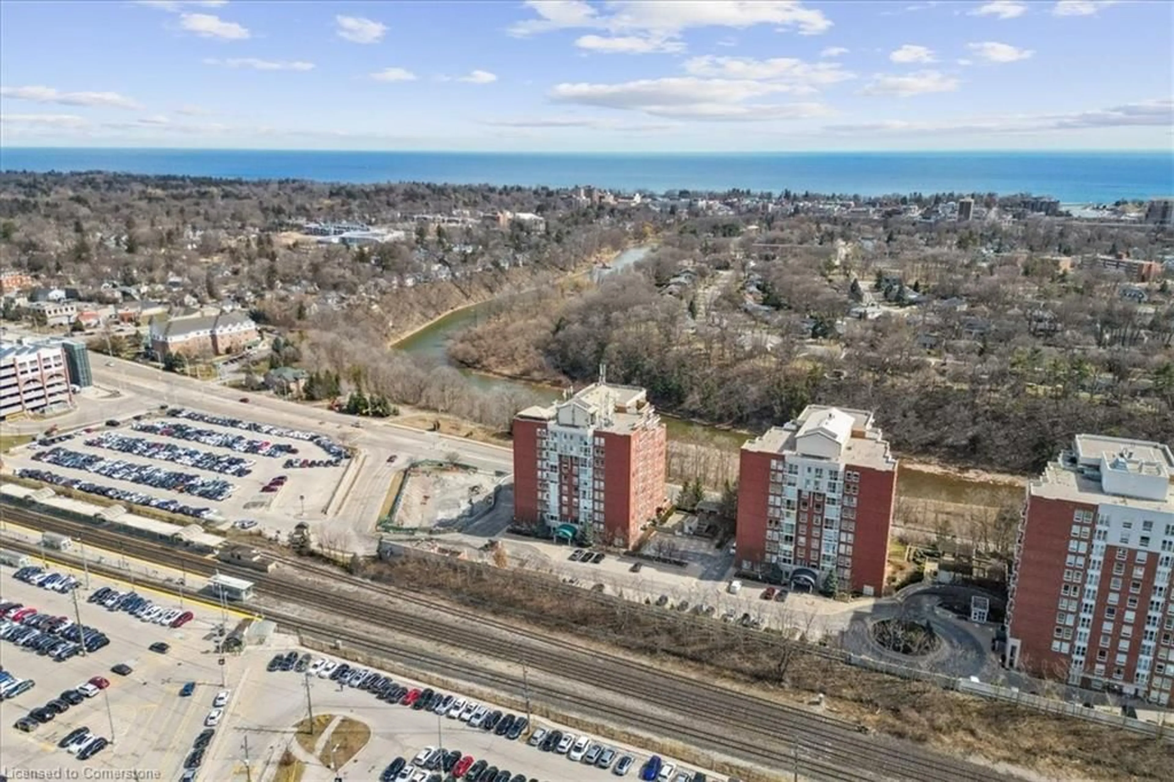 A pic from outside/outdoor area/front of a property/back of a property/a pic from drone, unknown for 60 Old Mill Rd #603, Oakville Ontario L6J 7V9
