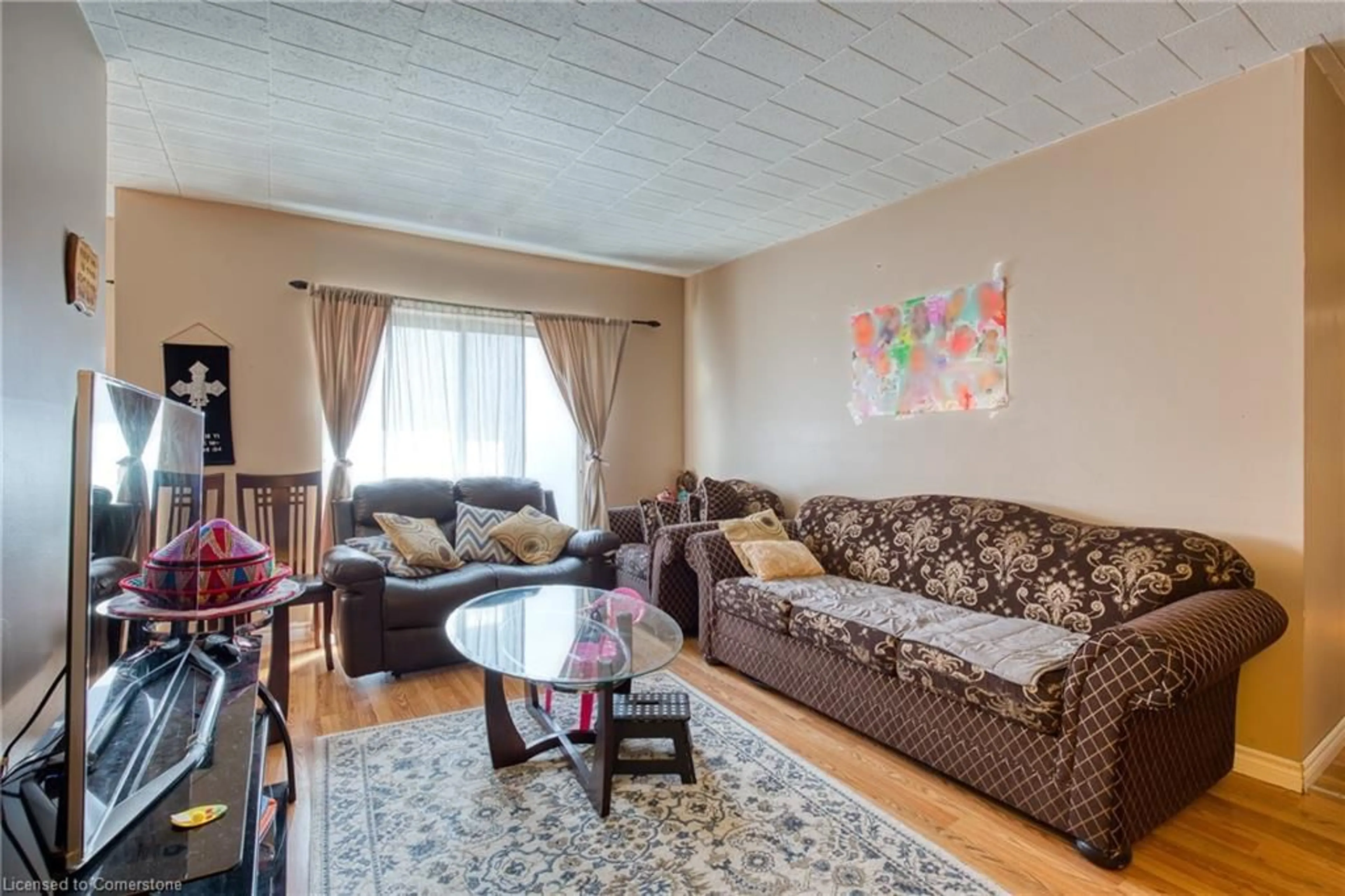 Living room with furniture, unknown for 65 Brybeck Cres, Kitchener Ontario N2M 2C5