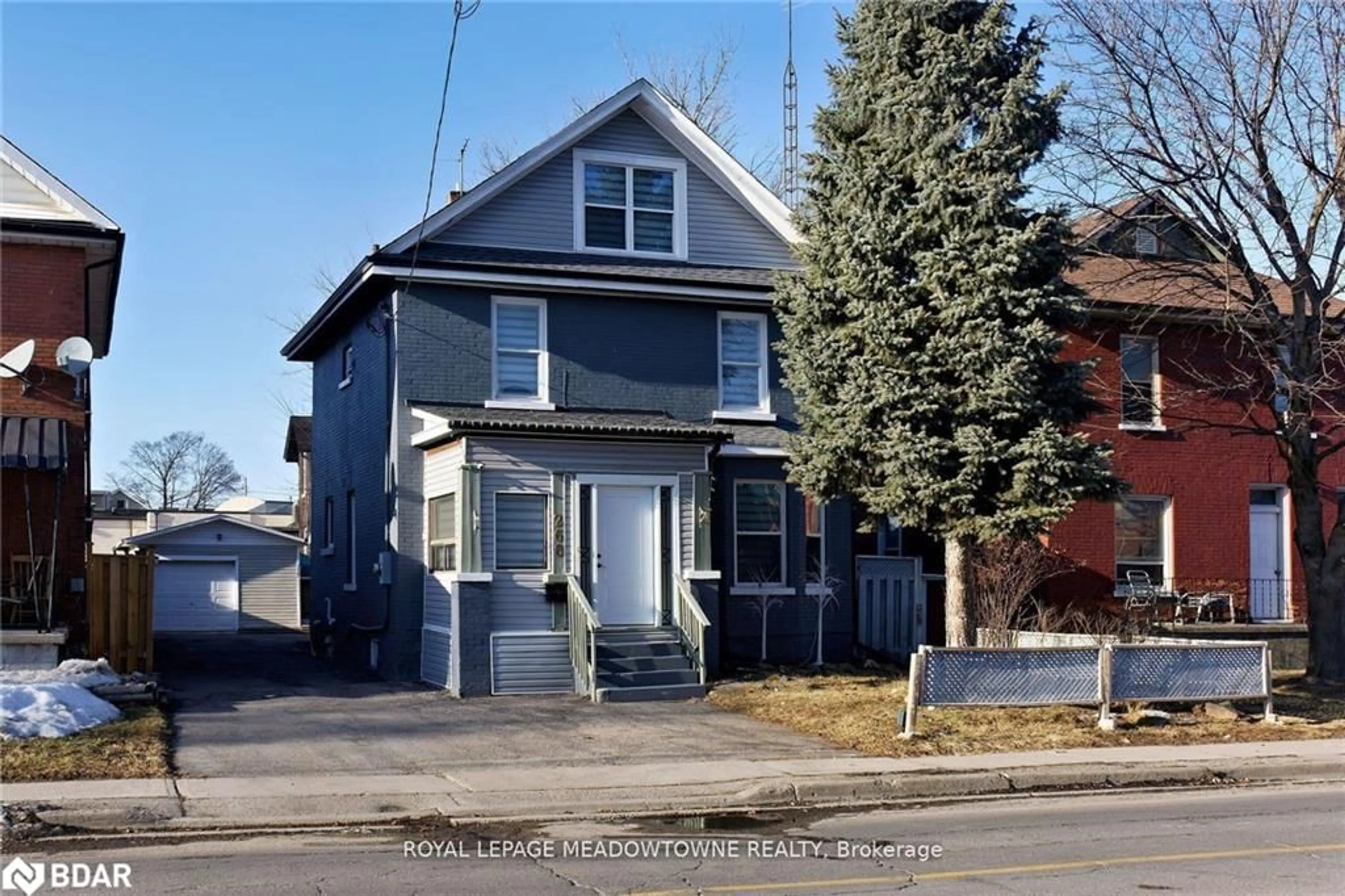Unknown for 260 Athol St #E, Oshawa Ontario L1H 1K3