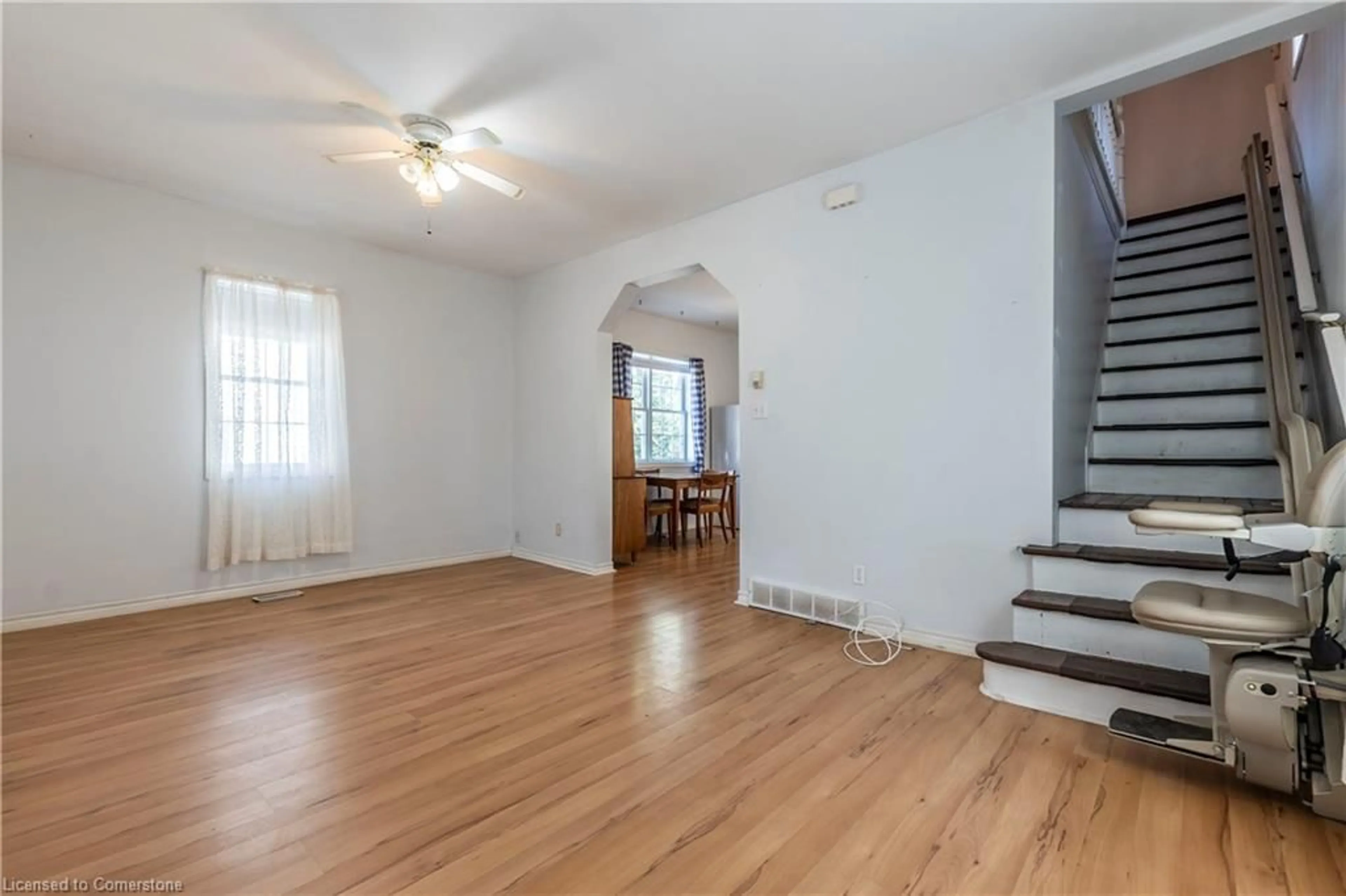 A pic of a room for 15 Henry St, Kitchener Ontario N2G 1P4