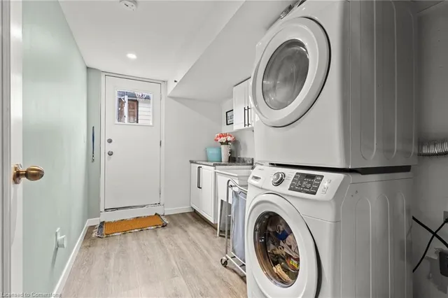 Additional property image - 3 Electra Crt
