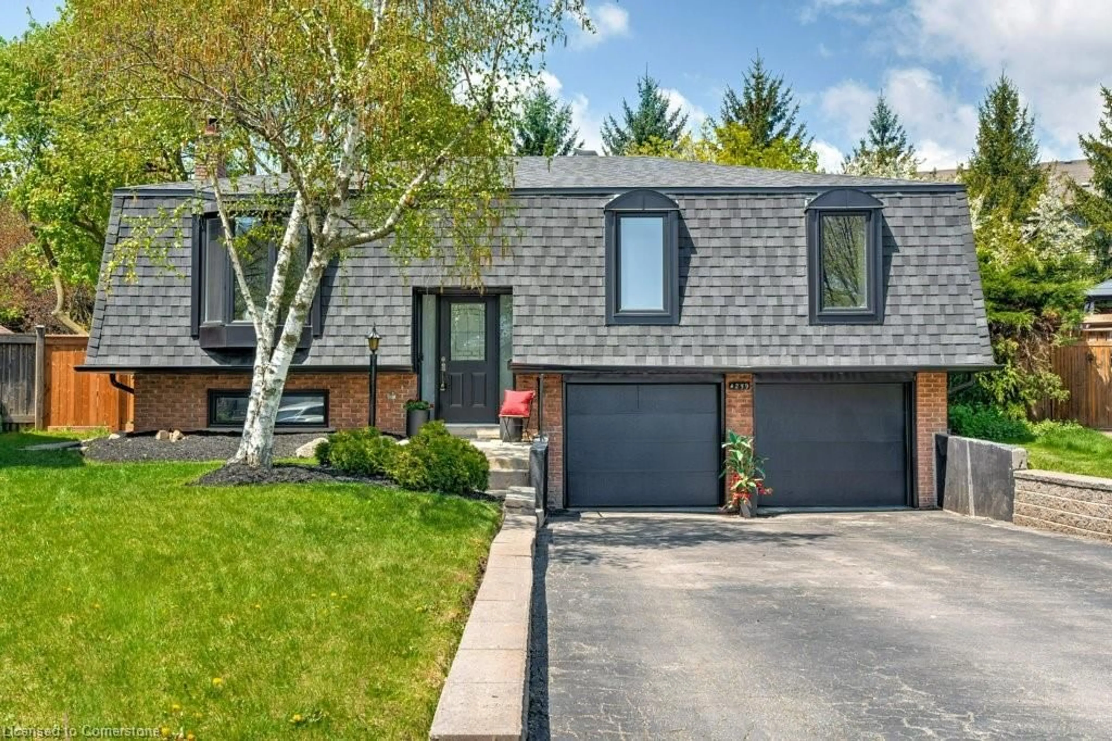 Home with brick exterior material, street for 4259 Forsyth Blvd, Burlington Ontario L7L 2M2