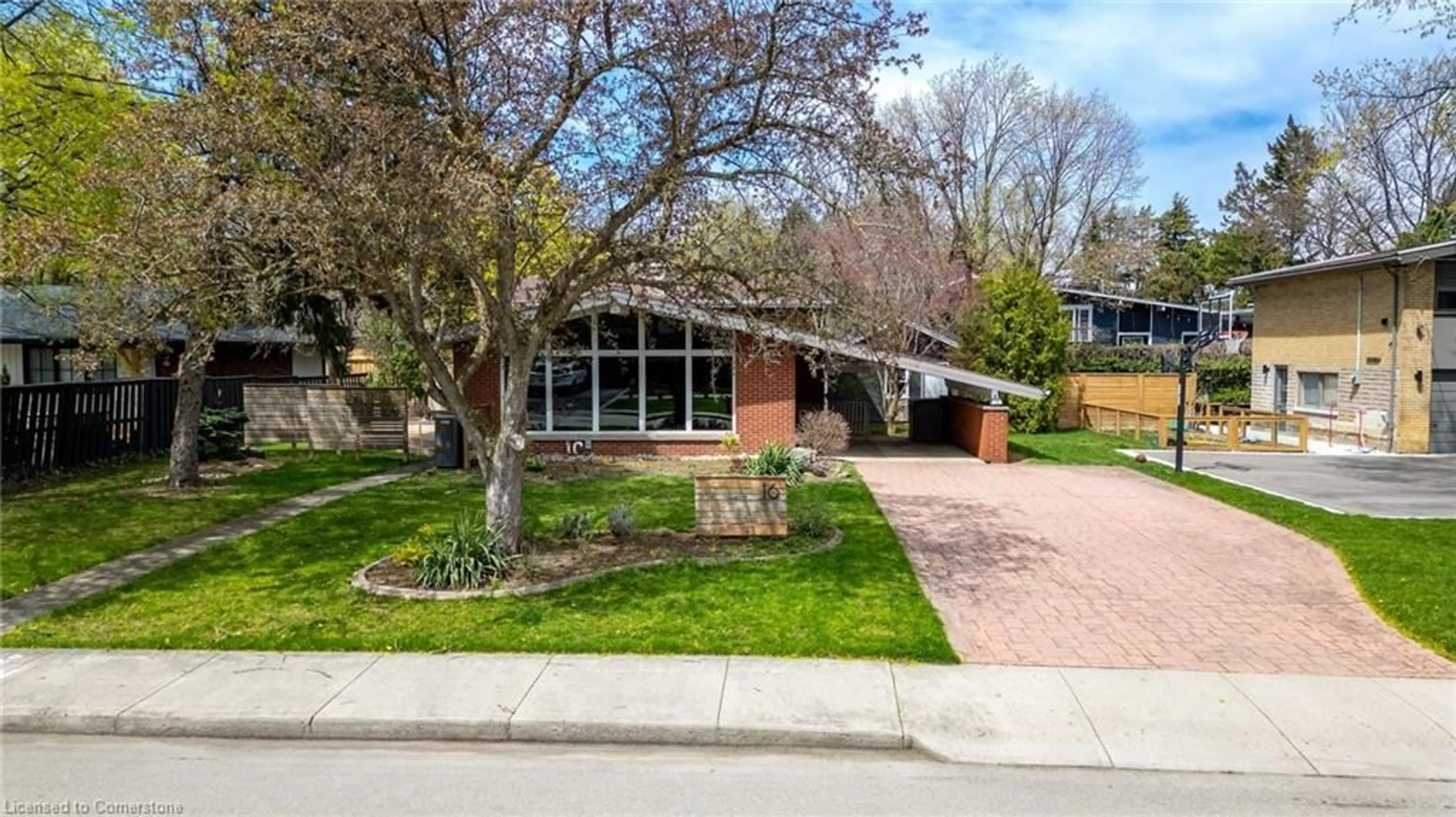 Home with brick exterior material, street for 16 West 34th St, Hamilton Ontario L9C 5J9