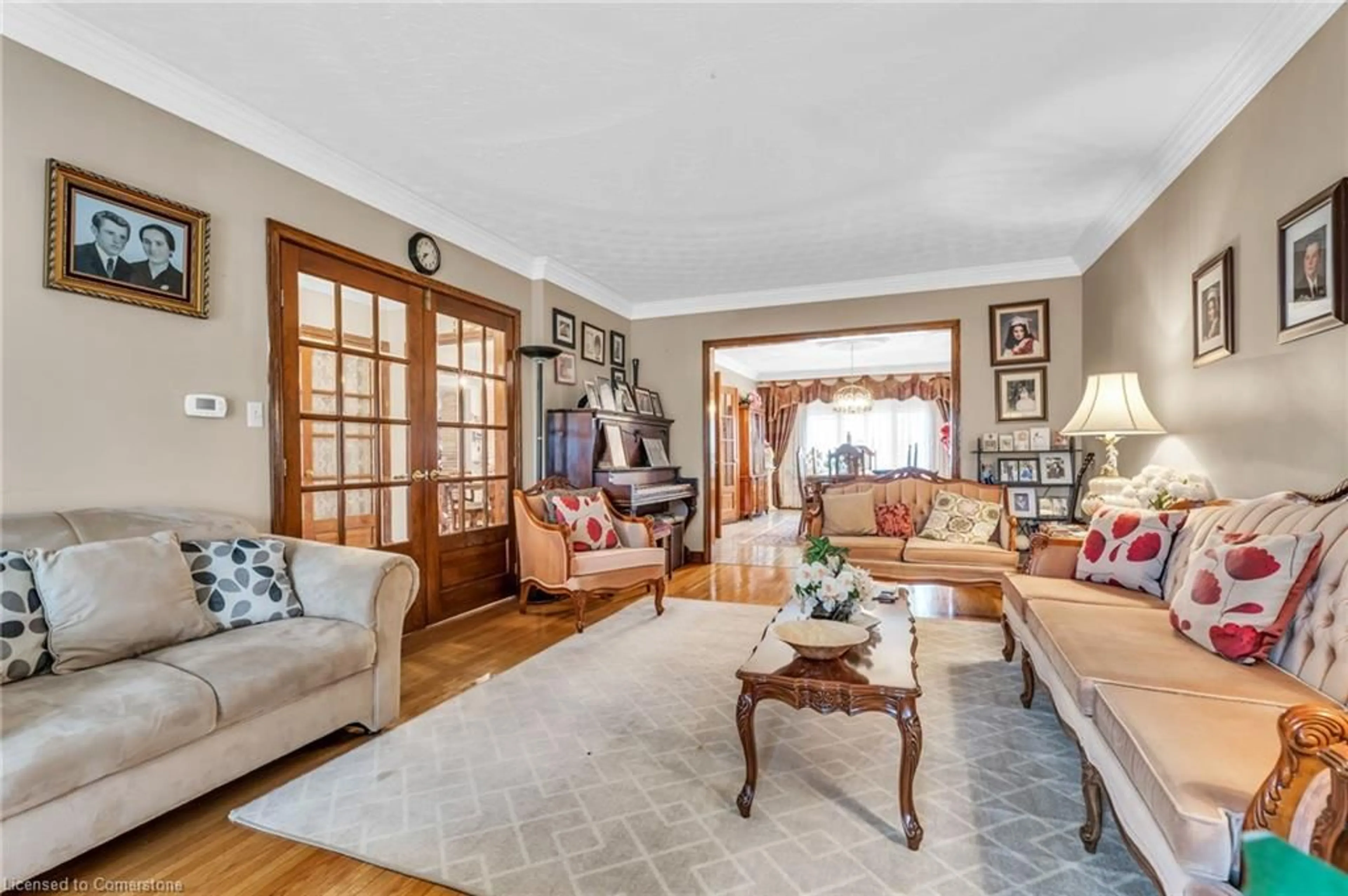 Living room with furniture, unknown for 6 Leckie Ave, Stoney Creek Ontario L8J 2S8