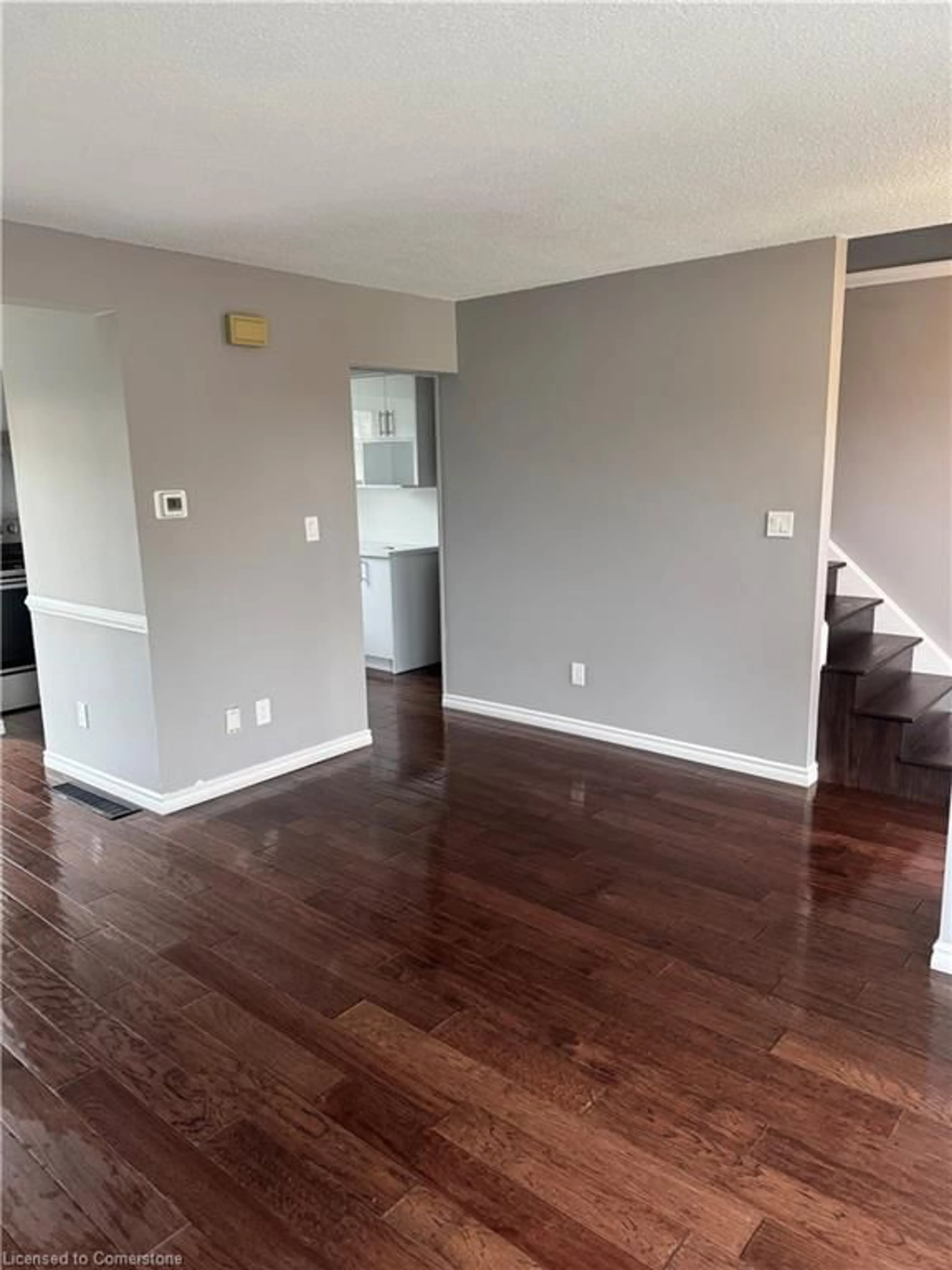 A pic of a room for 84 Manley Cres, Thorold Ontario L2V 4K3