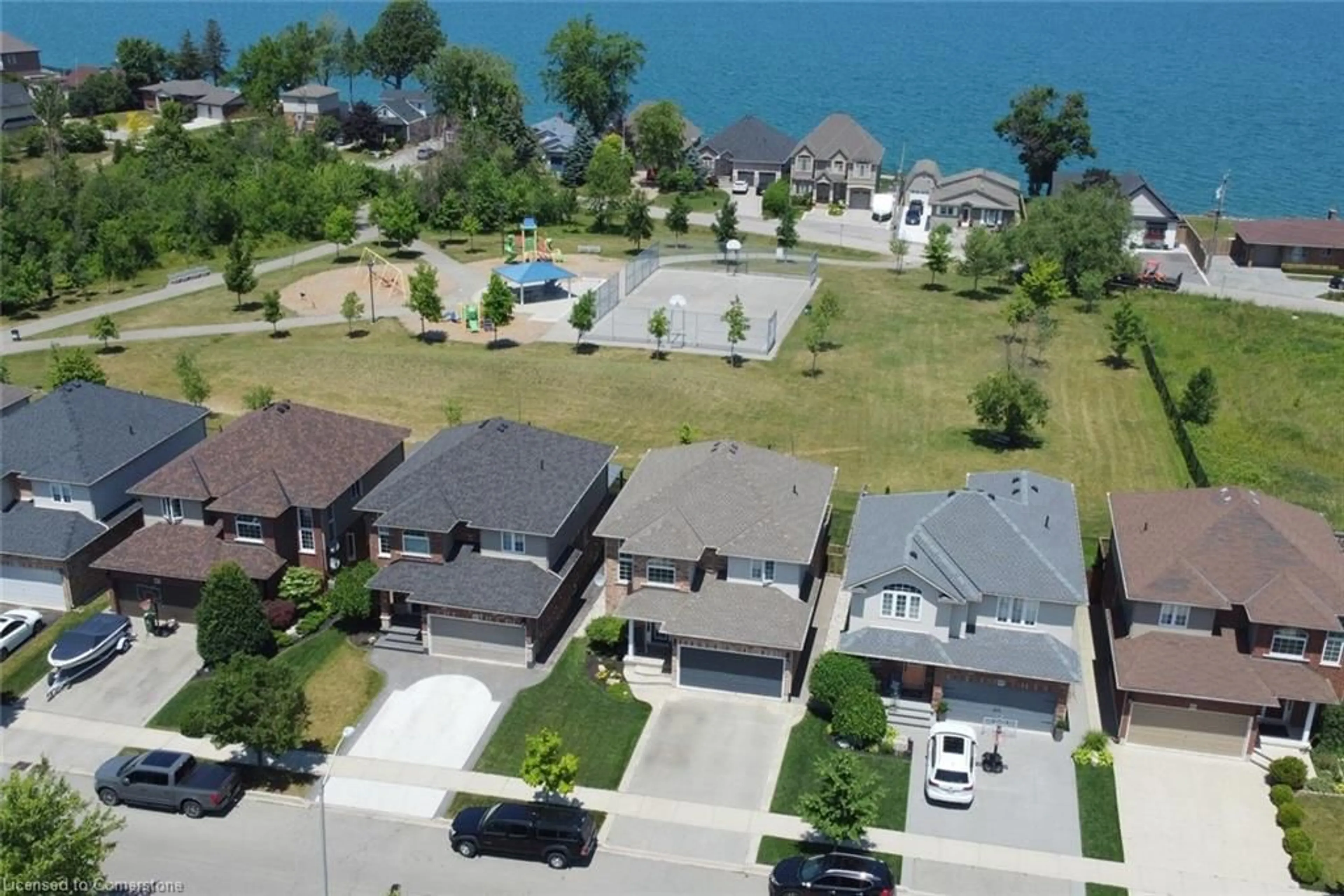 A pic from outside/outdoor area/front of a property/back of a property/a pic from drone, water/lake/river/ocean view for 93 Whitefish Cres, Stoney Creek Ontario L8E 0A6
