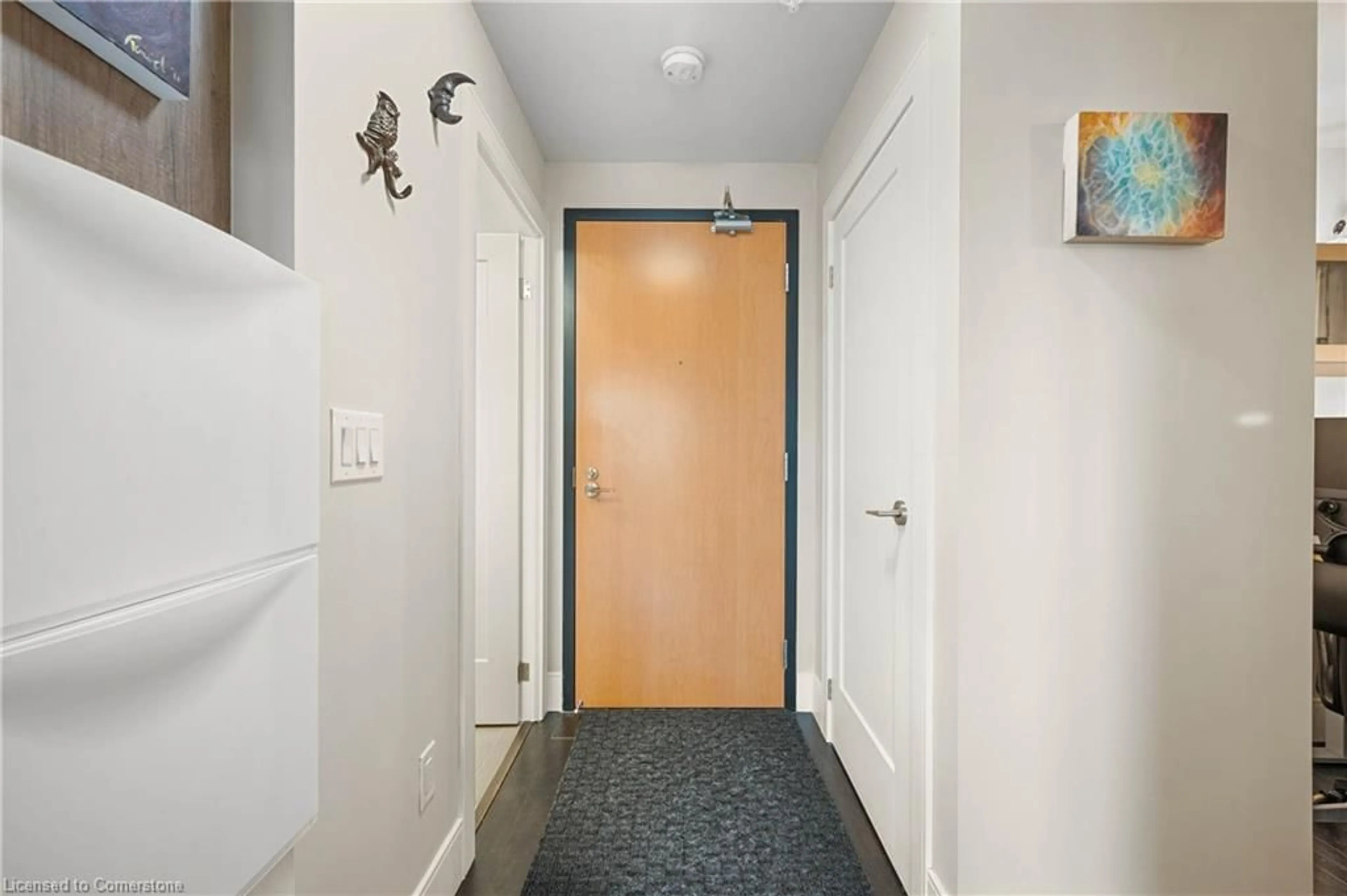 Indoor entryway for 15 Prince Albert Blvd #507, Kitchener Ontario N2H 0C2