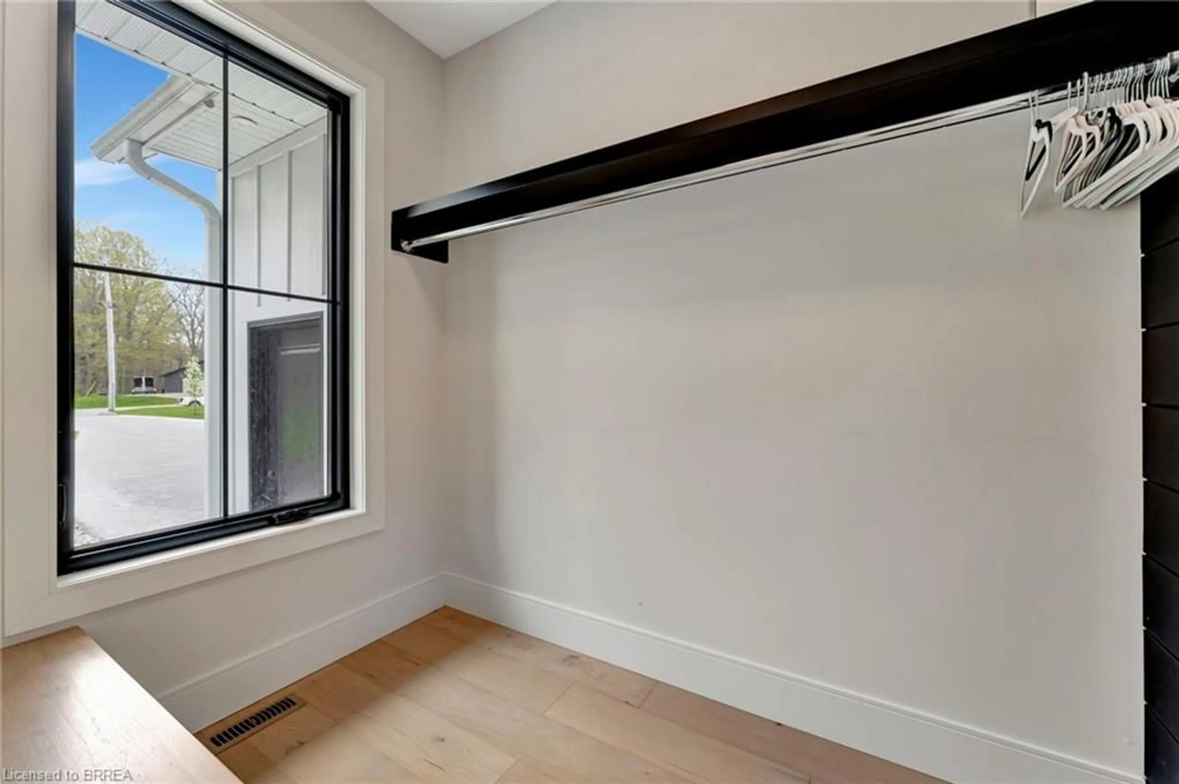 A pic of a room for 12200 Plank Rd, Eden Ontario N0J 1H0