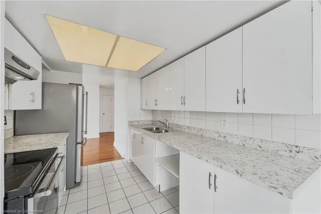 Additional property image - 1 Rowntree Rd Unit 215