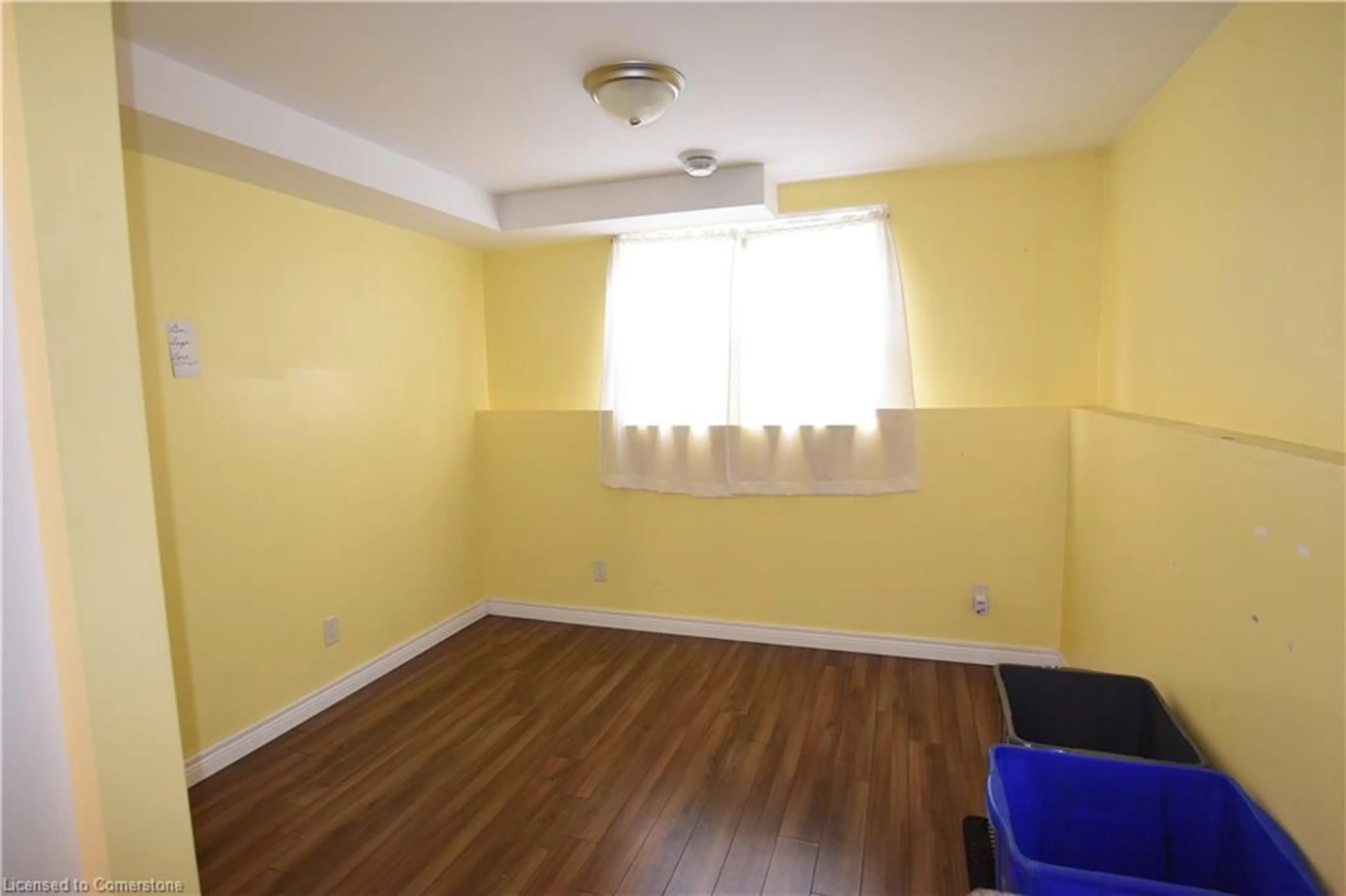 A pic of a room for 75 Pine St, Thorold Ontario L2V 3L8