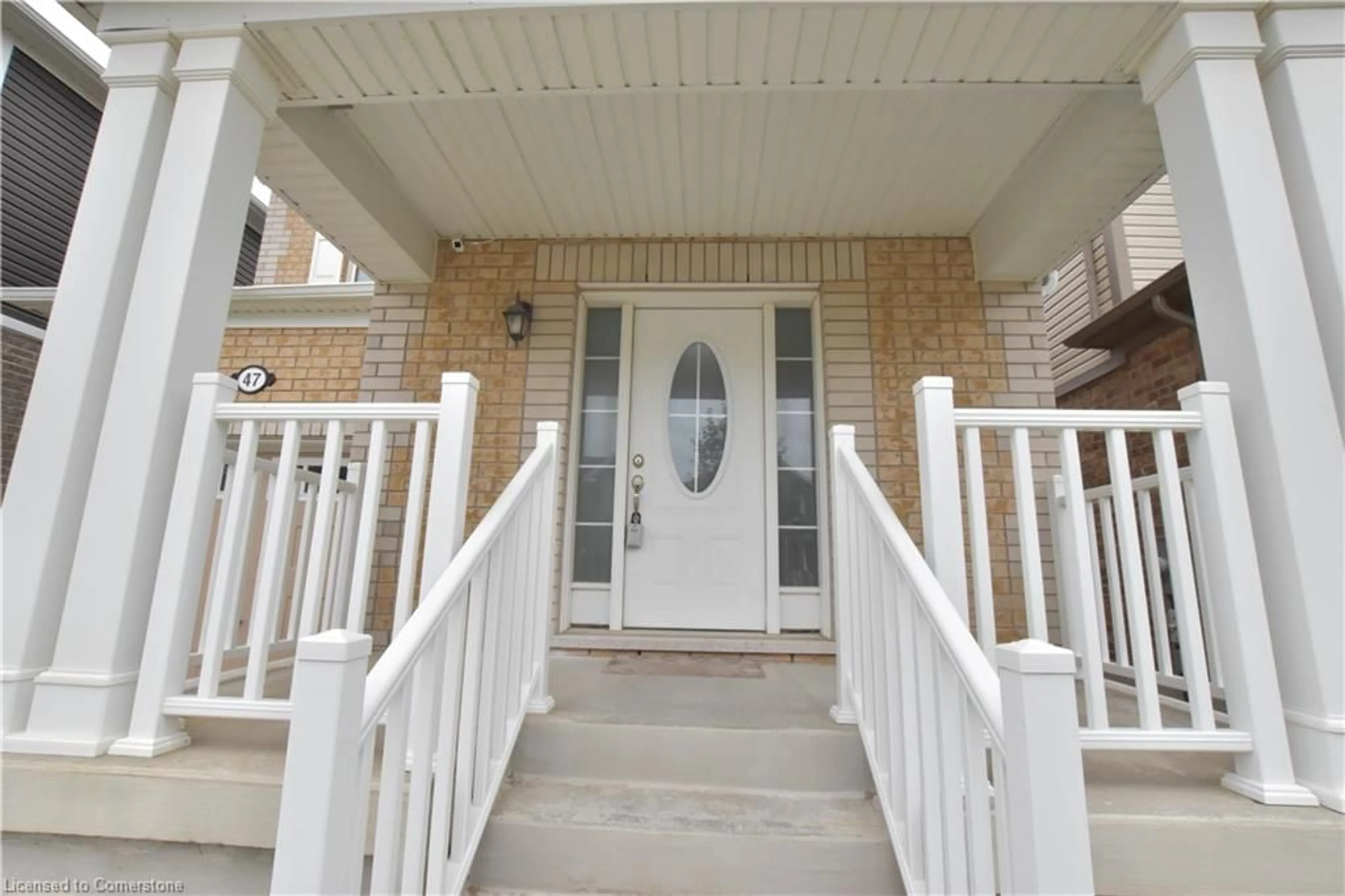 Indoor entryway for 47 Pickett Pl, Cambridge Ontario N3E 0B4