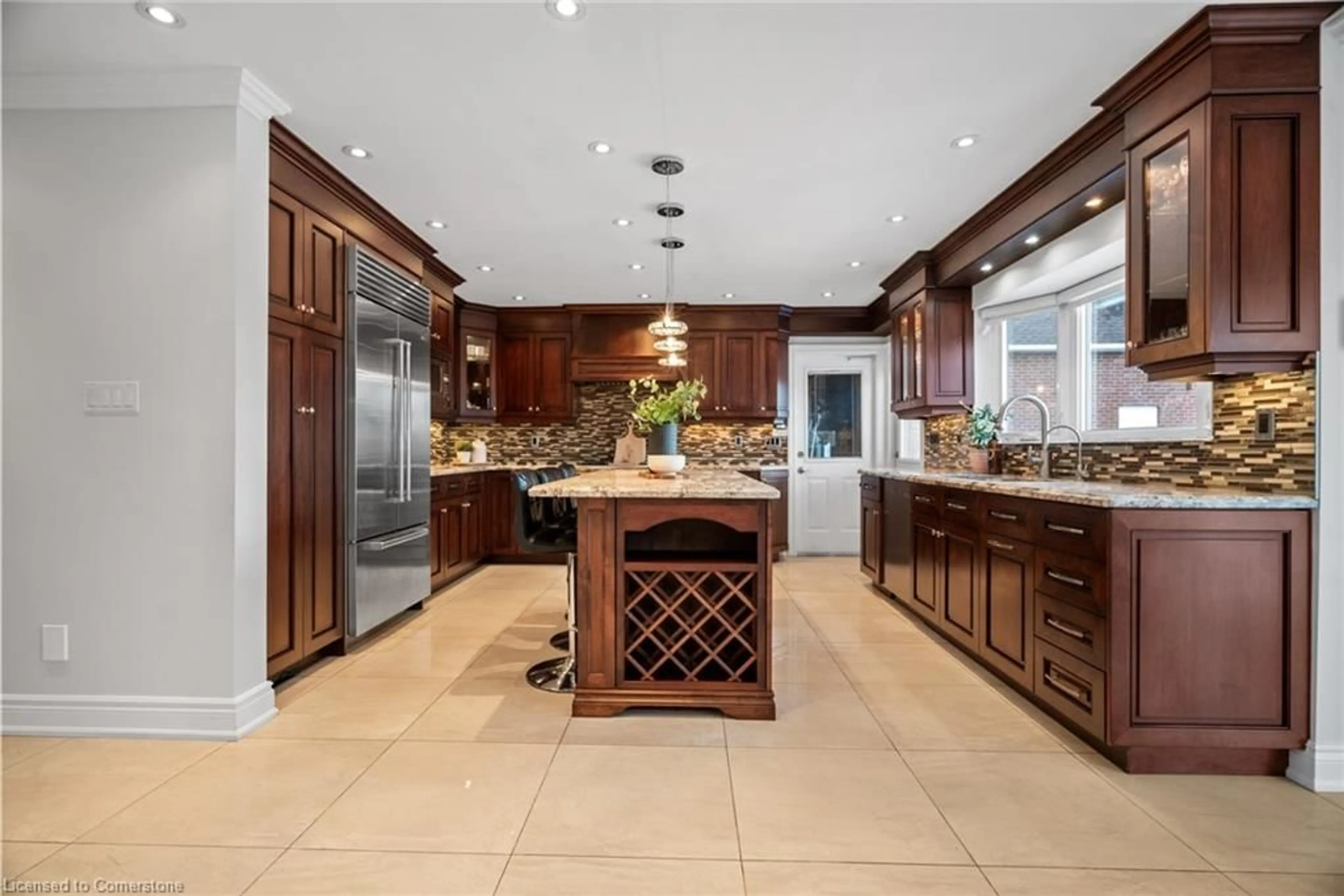 Contemporary kitchen, ceramic/tile floor for 6781 Snow Goose Lanes, Mississauga Ontario L5N 5J2