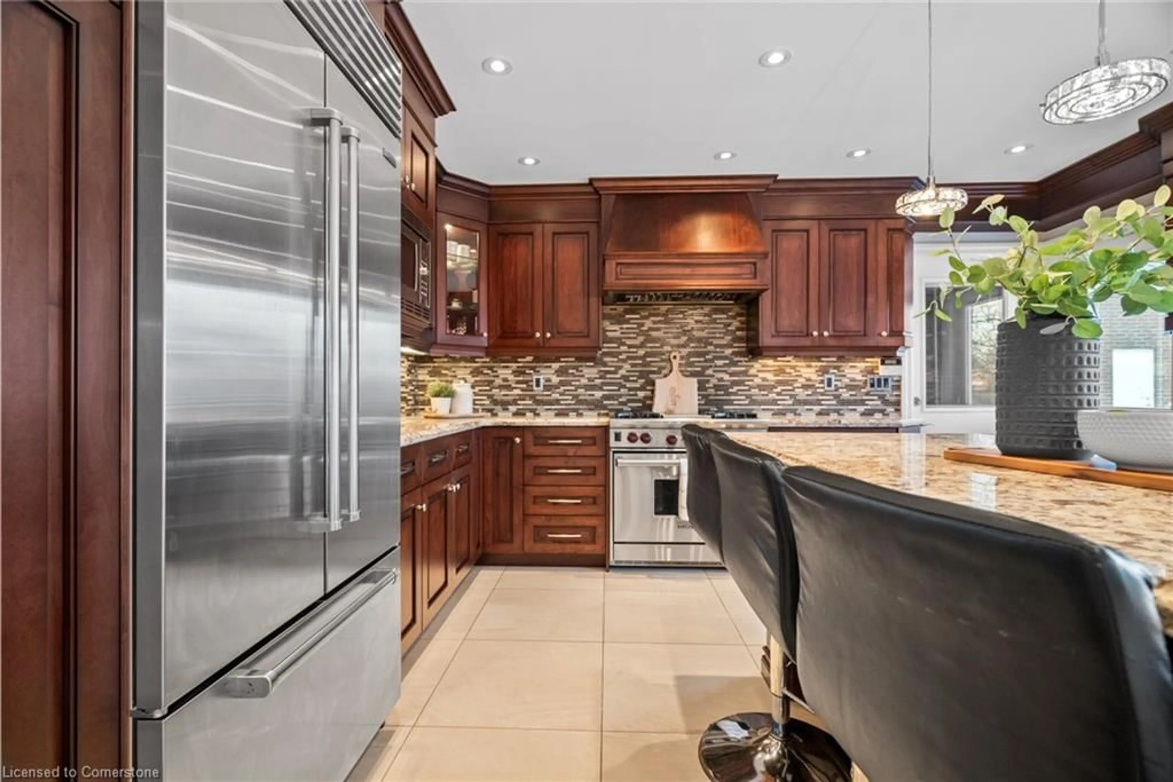 Contemporary kitchen, ceramic/tile floor for 6781 Snow Goose Lanes, Mississauga Ontario L5N 5J2