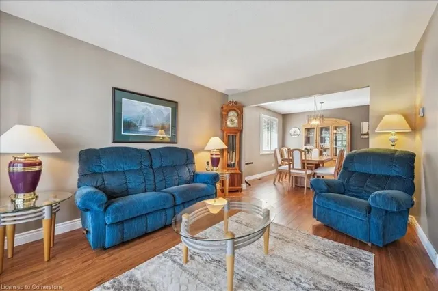 Additional property image - 11 Stonehenge Pl