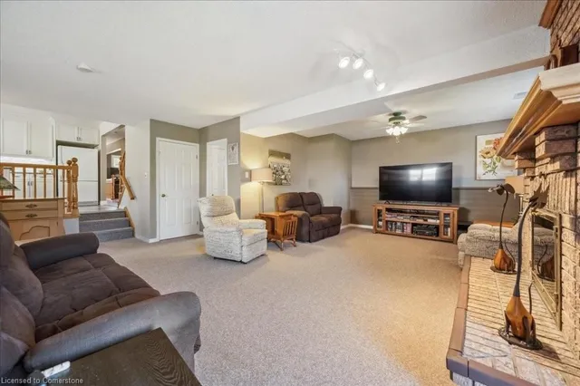 Additional property image - 11 Stonehenge Pl