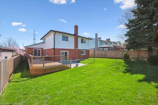 Additional property image - 11 Stonehenge Pl